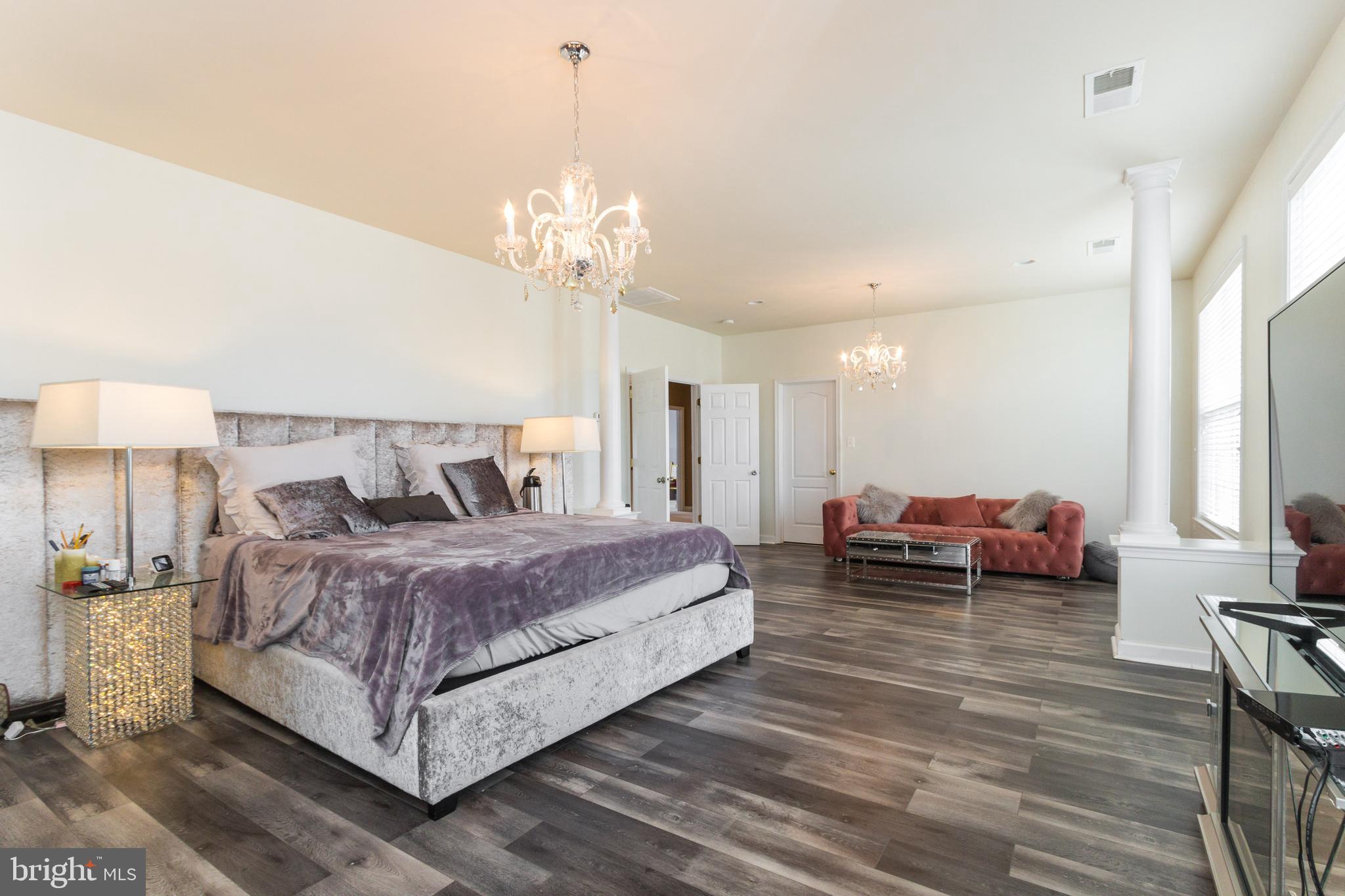 STAFFORD LAKES VILLAGE - Residential