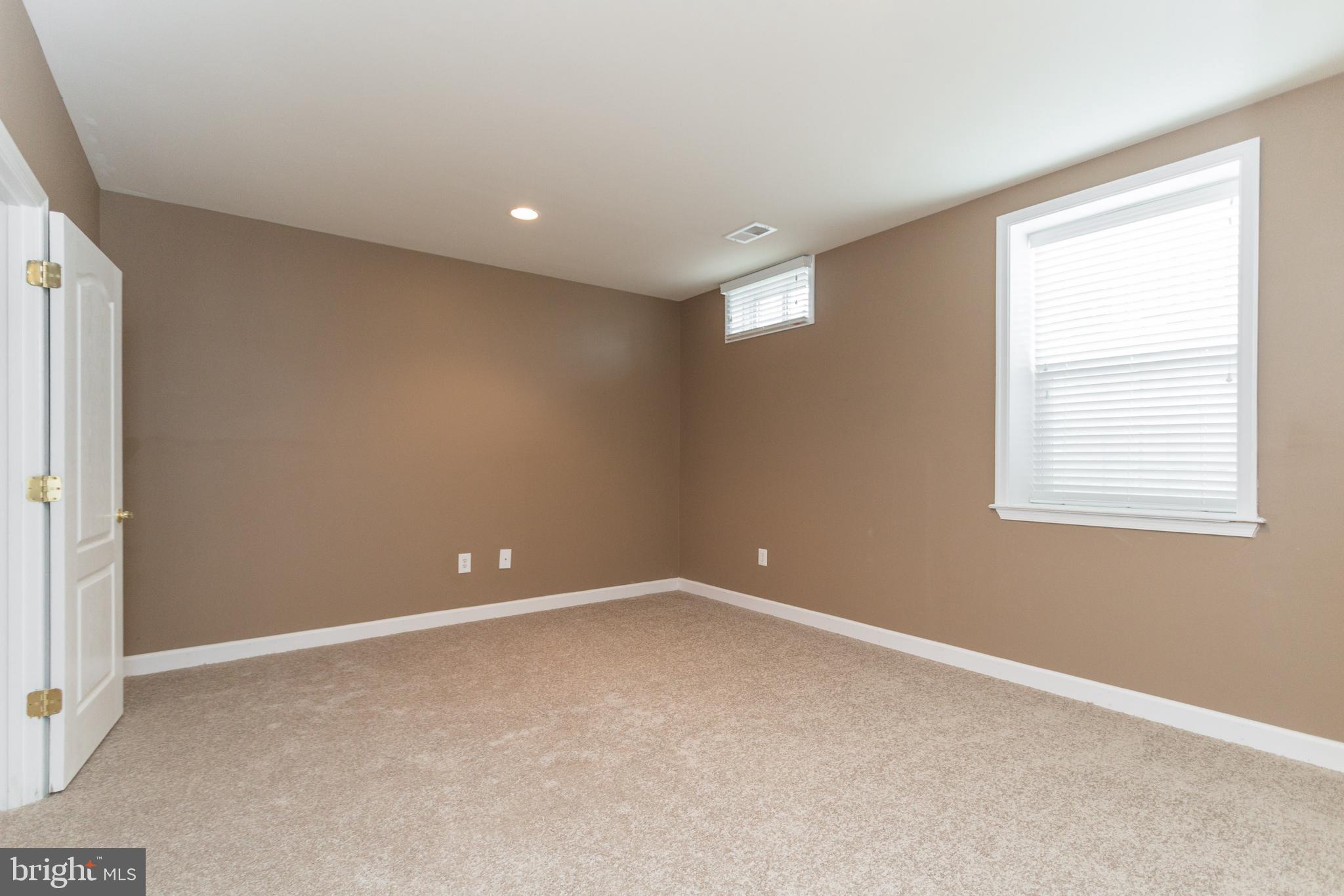 STAFFORD LAKES VILLAGE - Residential