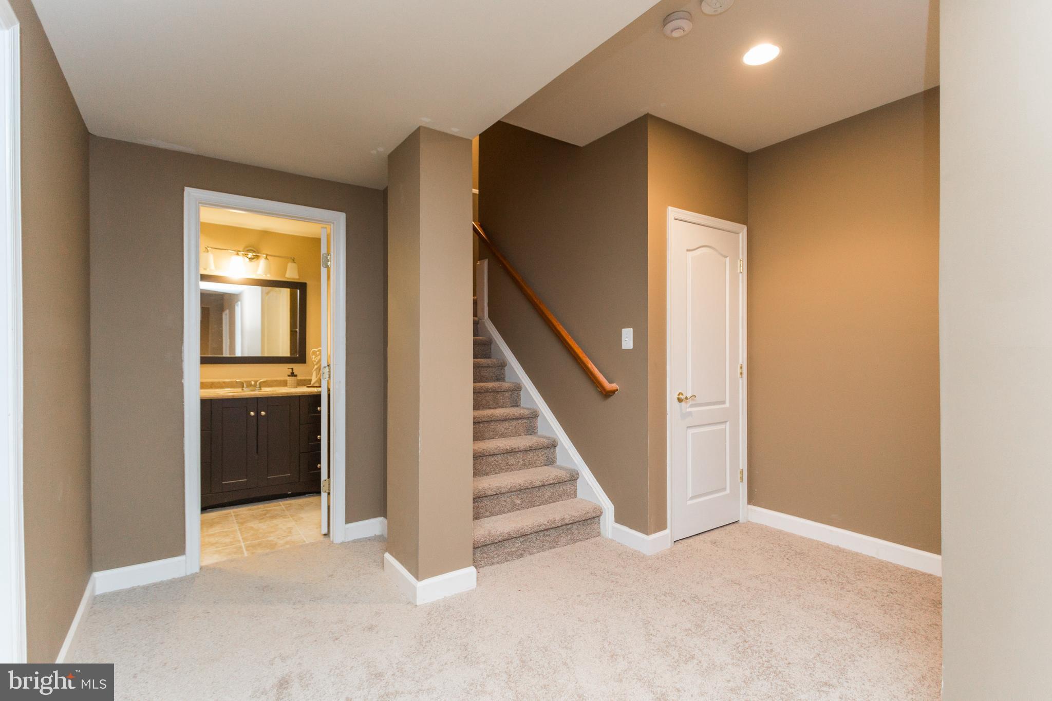 STAFFORD LAKES VILLAGE - Residential