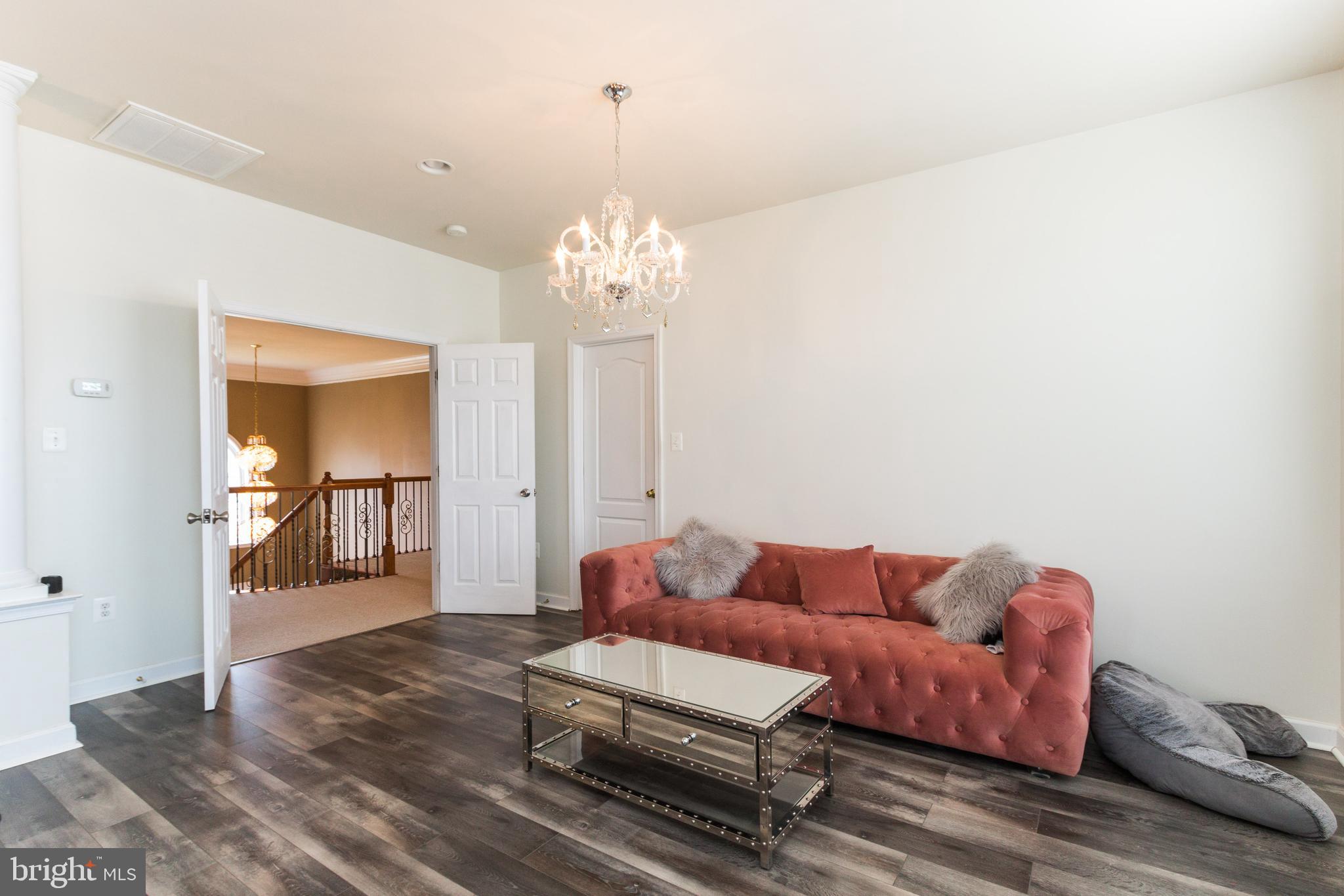 STAFFORD LAKES VILLAGE - Residential