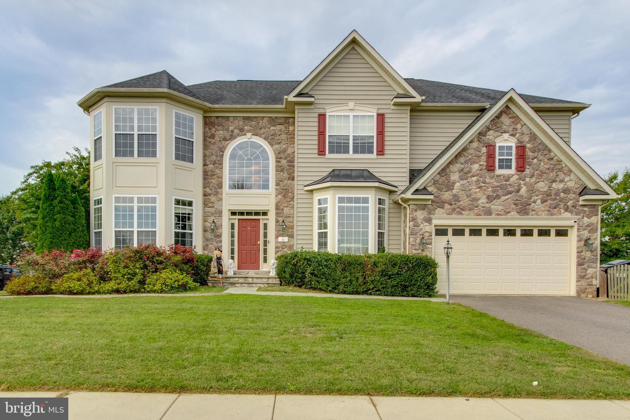 STAFFORD LAKES VILLAGE - Residential