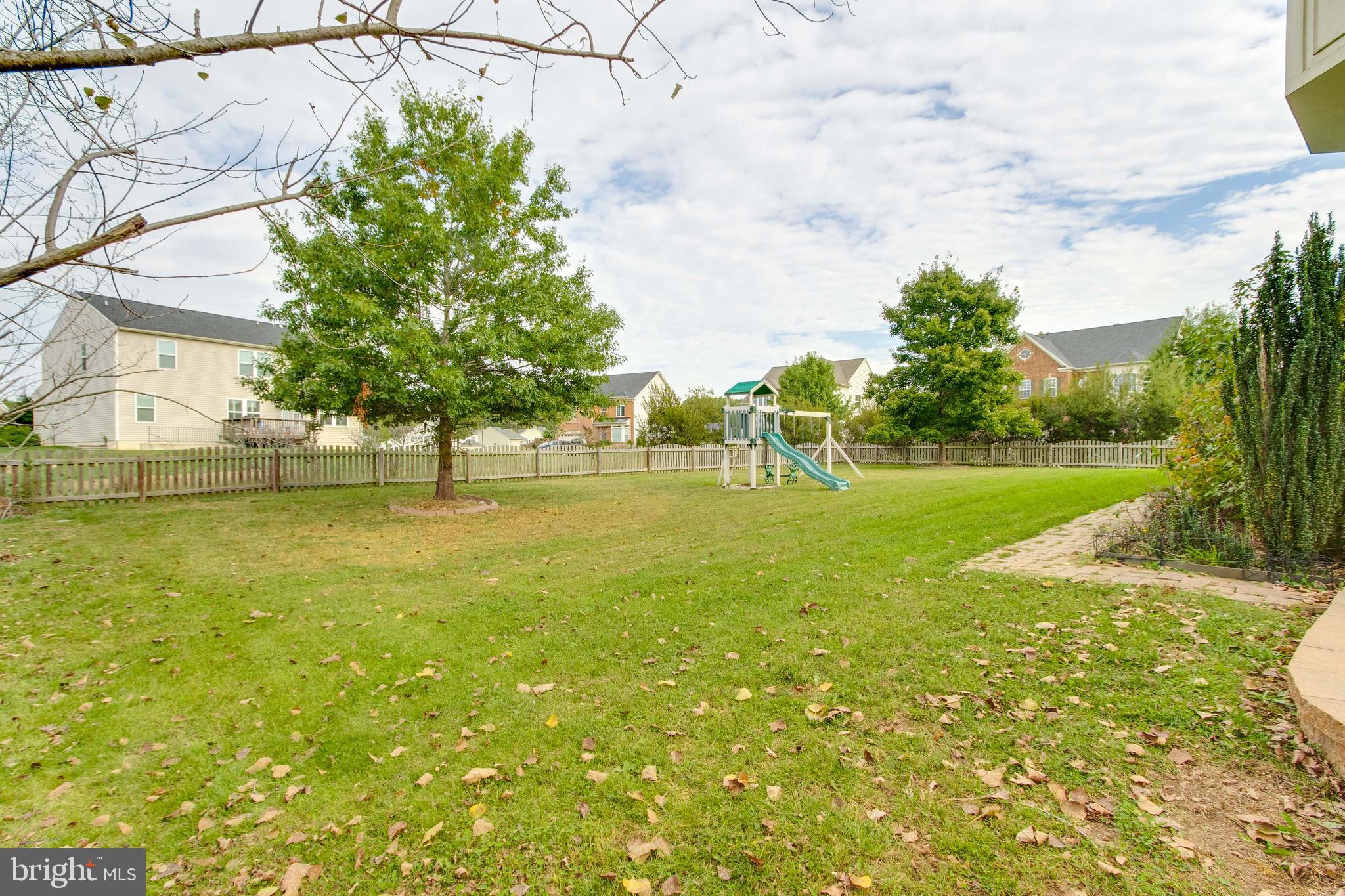 STAFFORD LAKES VILLAGE - Residential