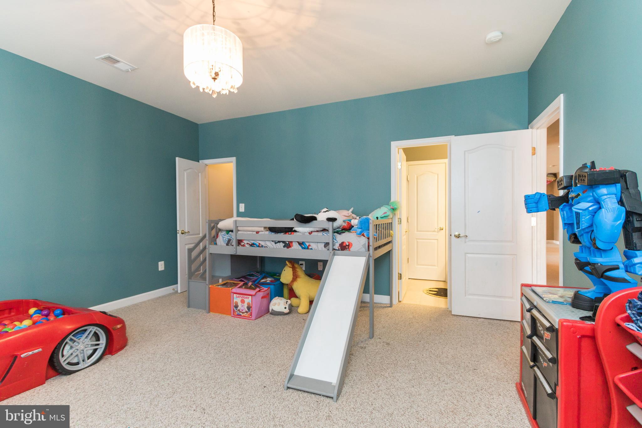 STAFFORD LAKES VILLAGE - Residential