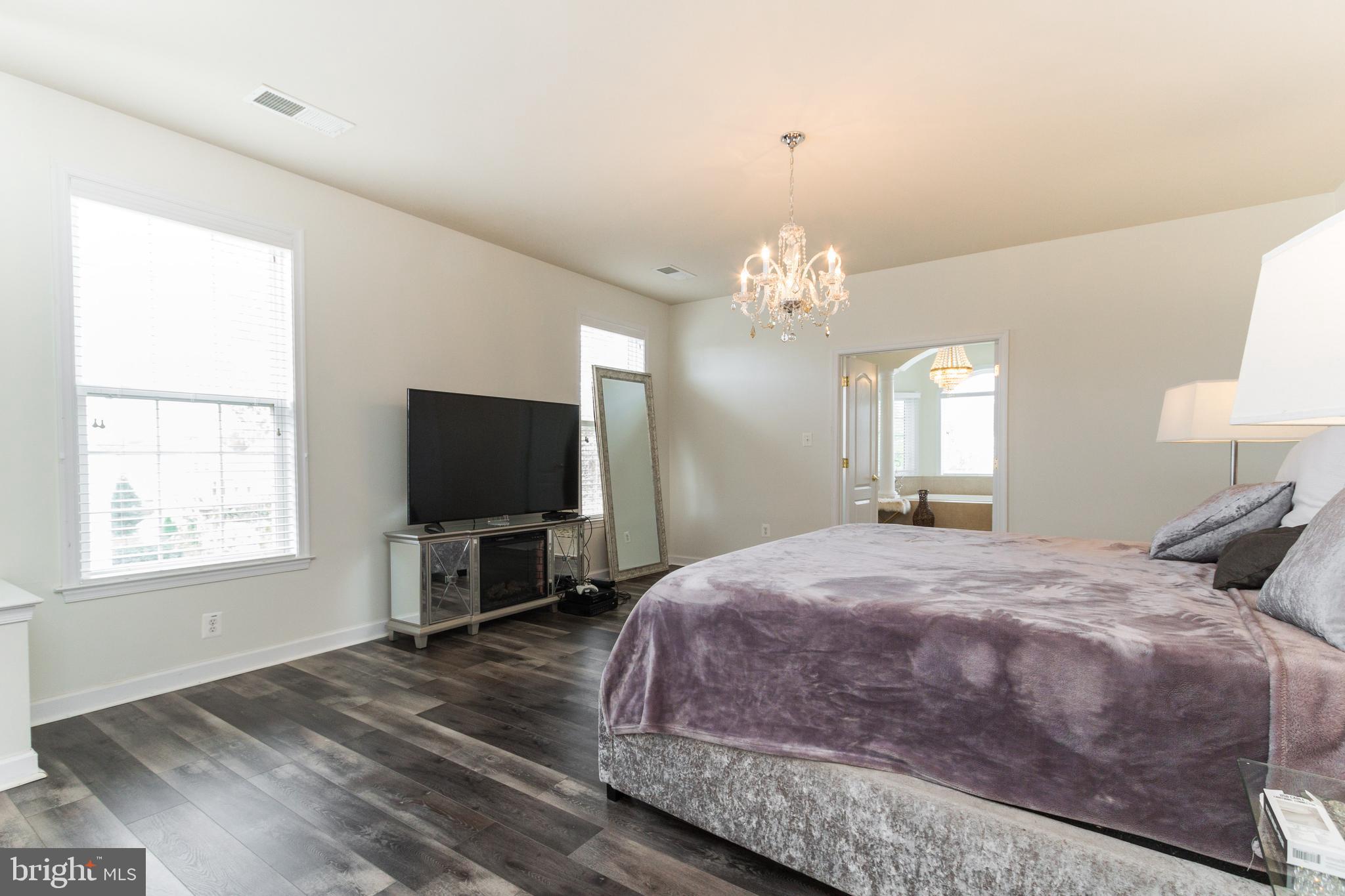 STAFFORD LAKES VILLAGE - Residential