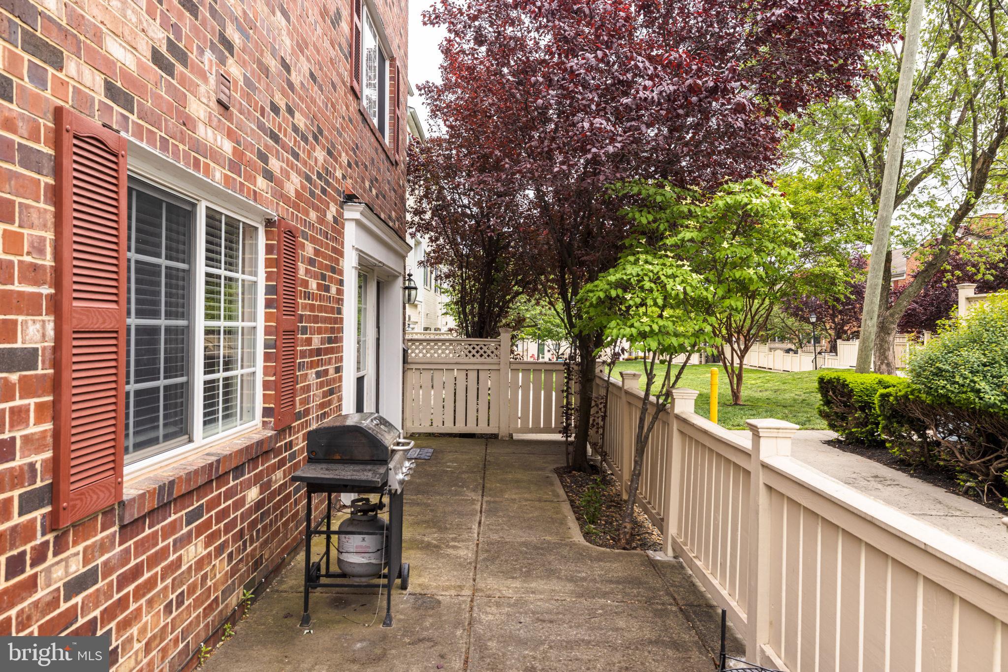 PARKSIDE AT ALEXANDRIA - Residential