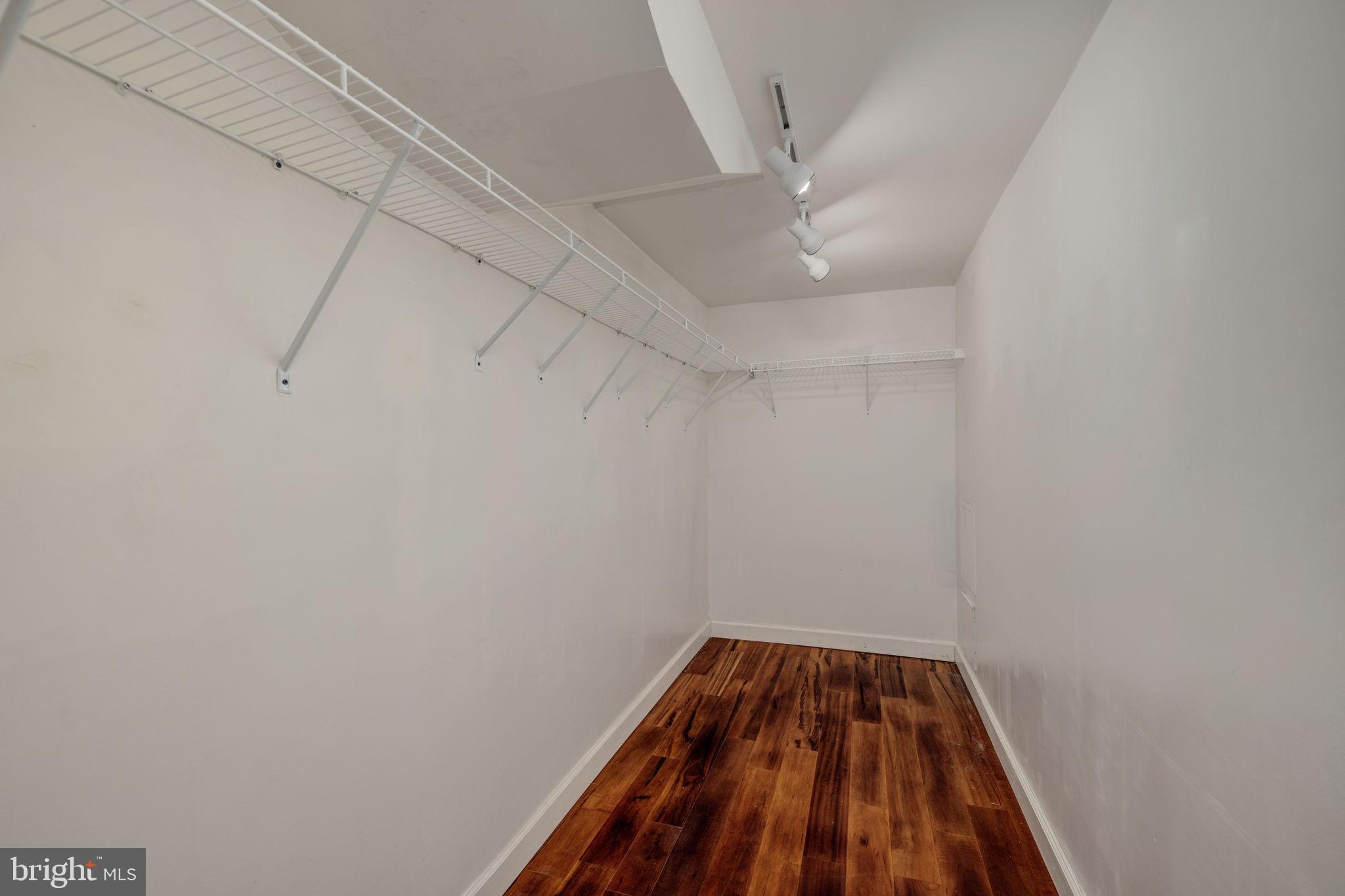 PARKSIDE AT ALEXANDRIA - Residential