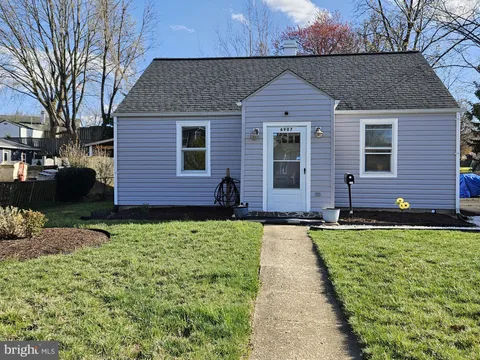 6907 Kenfig Drive, Falls Church, VA 22042 - #: VAFX2222074
