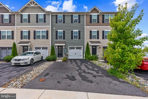 Townhouse For Sale - 1026 Wickersham Way<br/> New Castle County, MIDDLETOWN, DE 19709