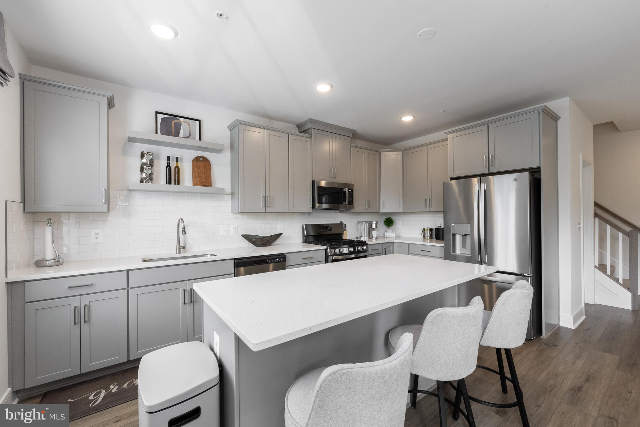 DEMOTT & SILVER - Residential