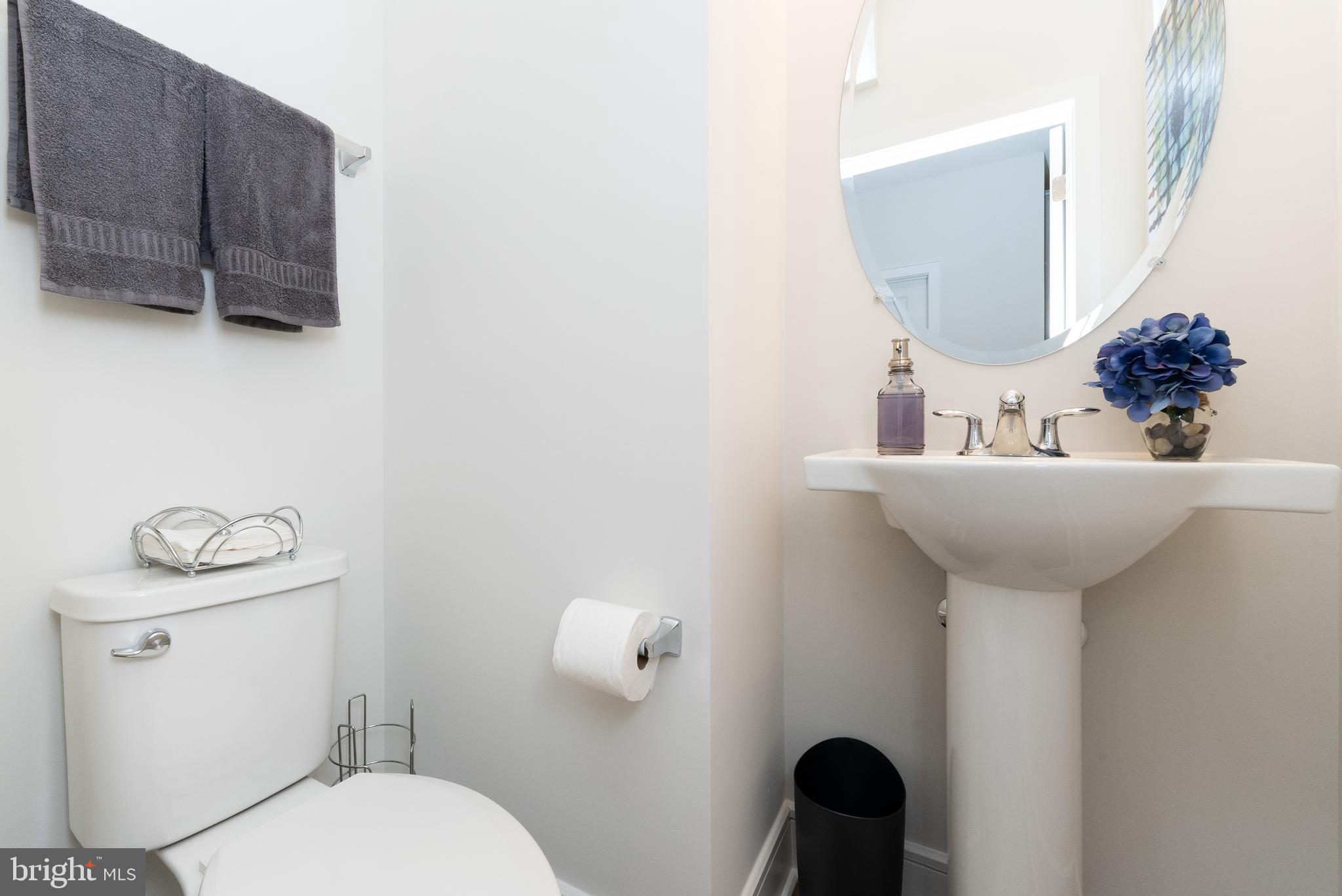 DEMOTT & SILVER - Residential