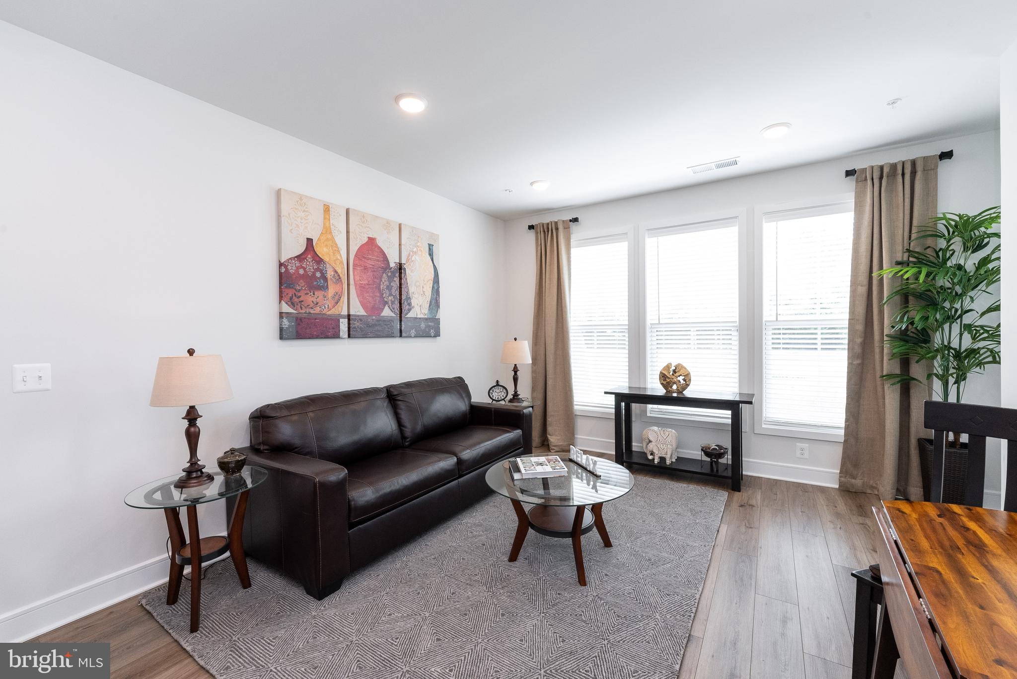 DEMOTT & SILVER - Residential