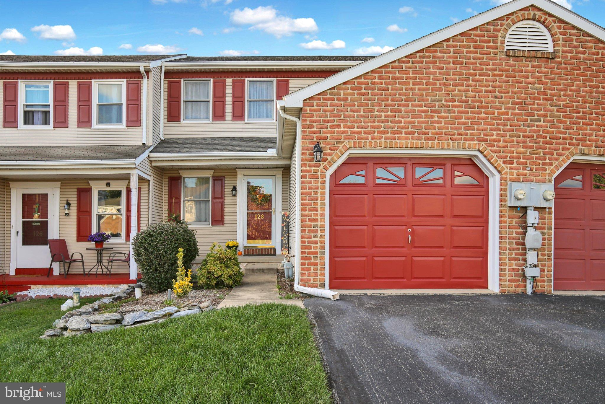 128 PALM LANE