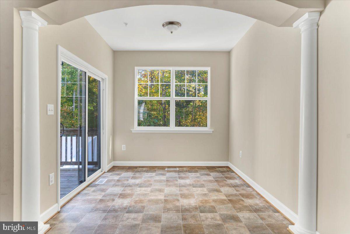 OAK TREE LANDING - Residential