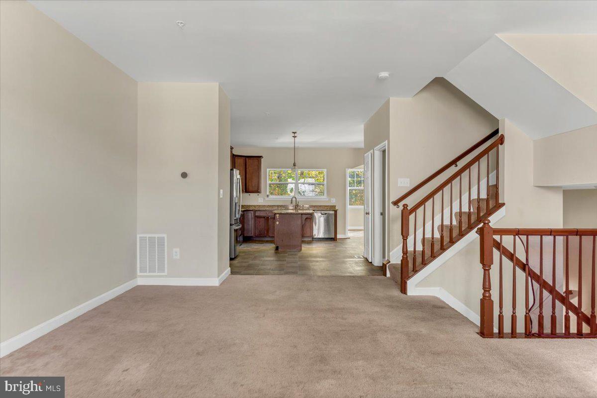 OAK TREE LANDING - Residential