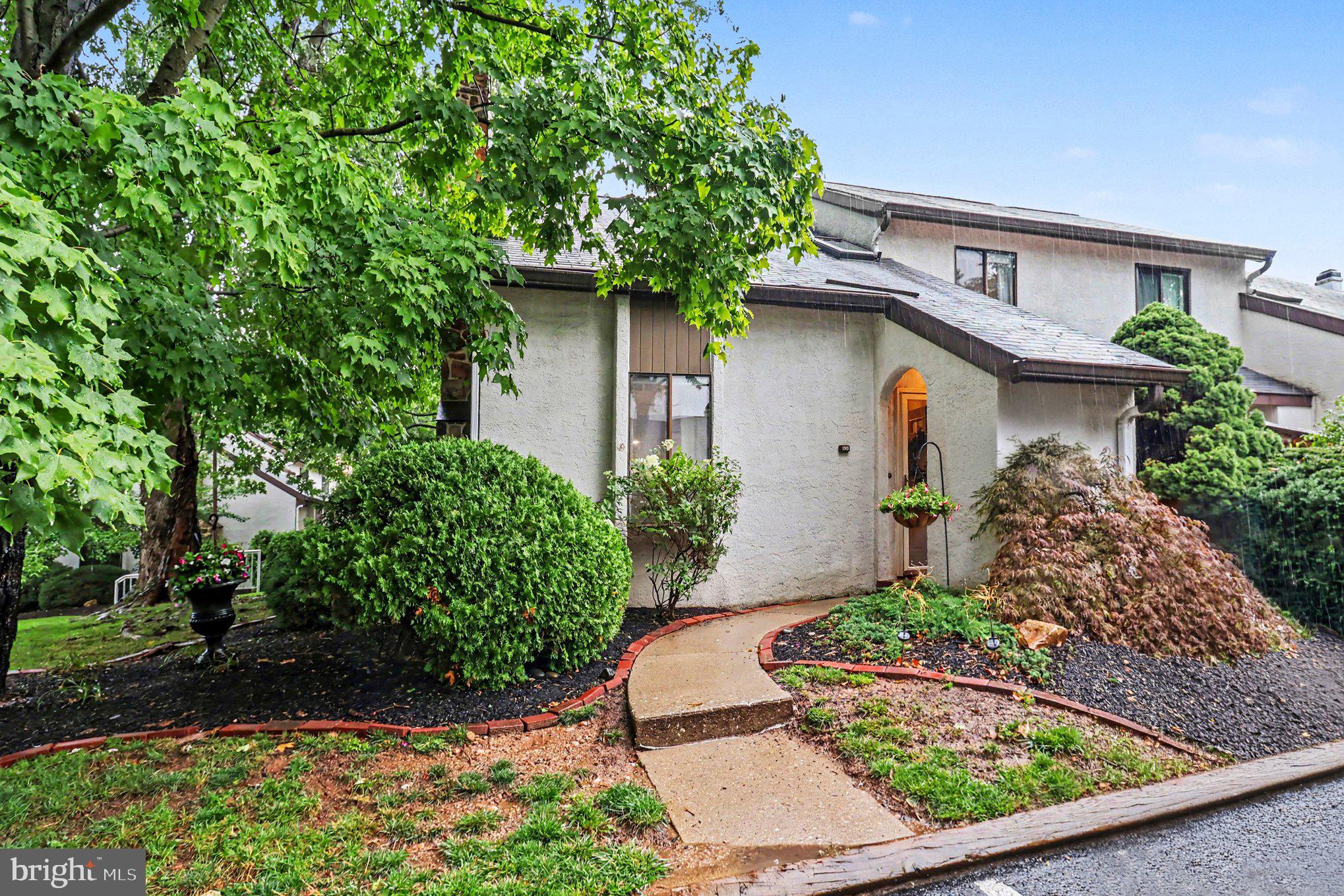 136 PINECREST LANE
