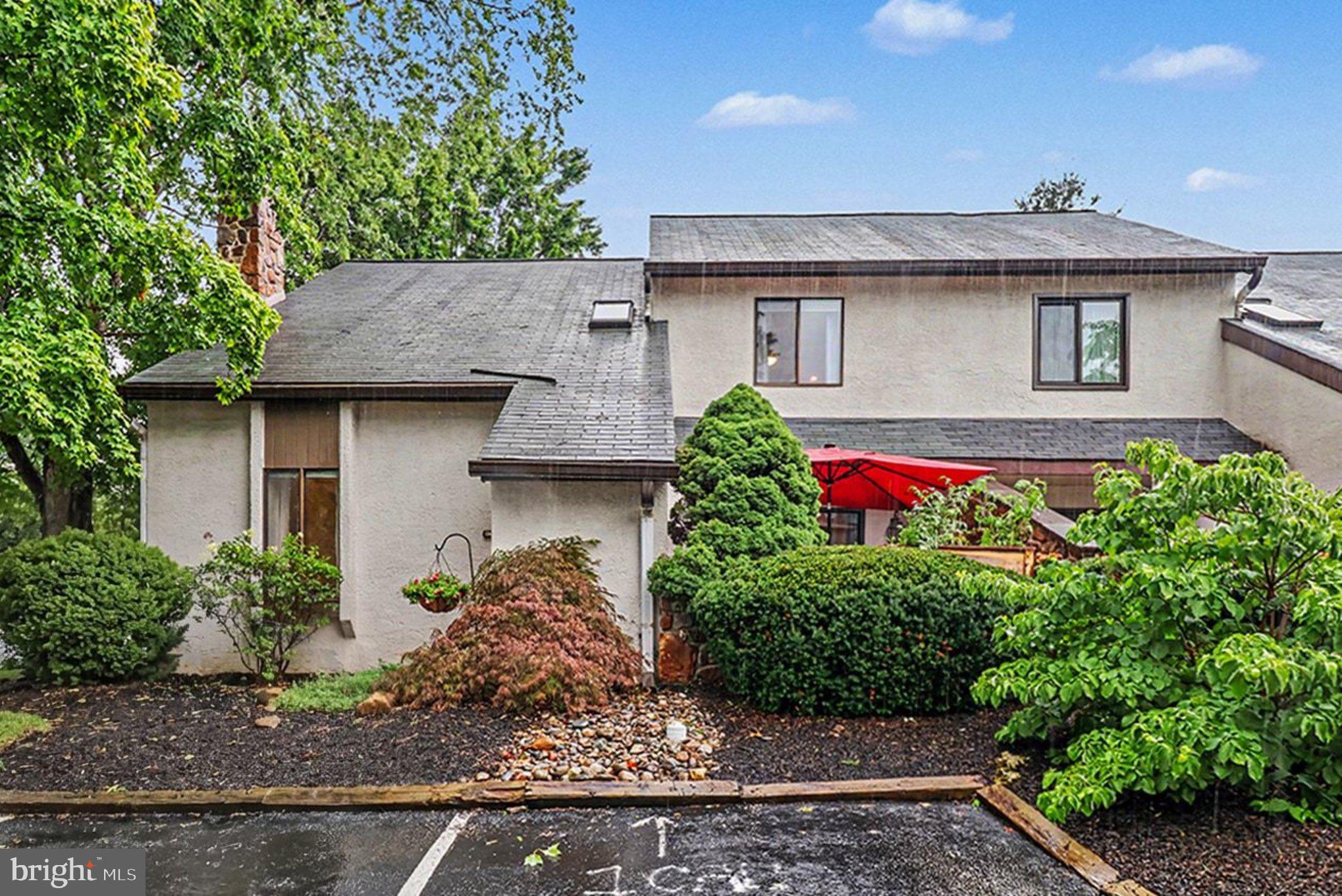136 PINECREST LANE