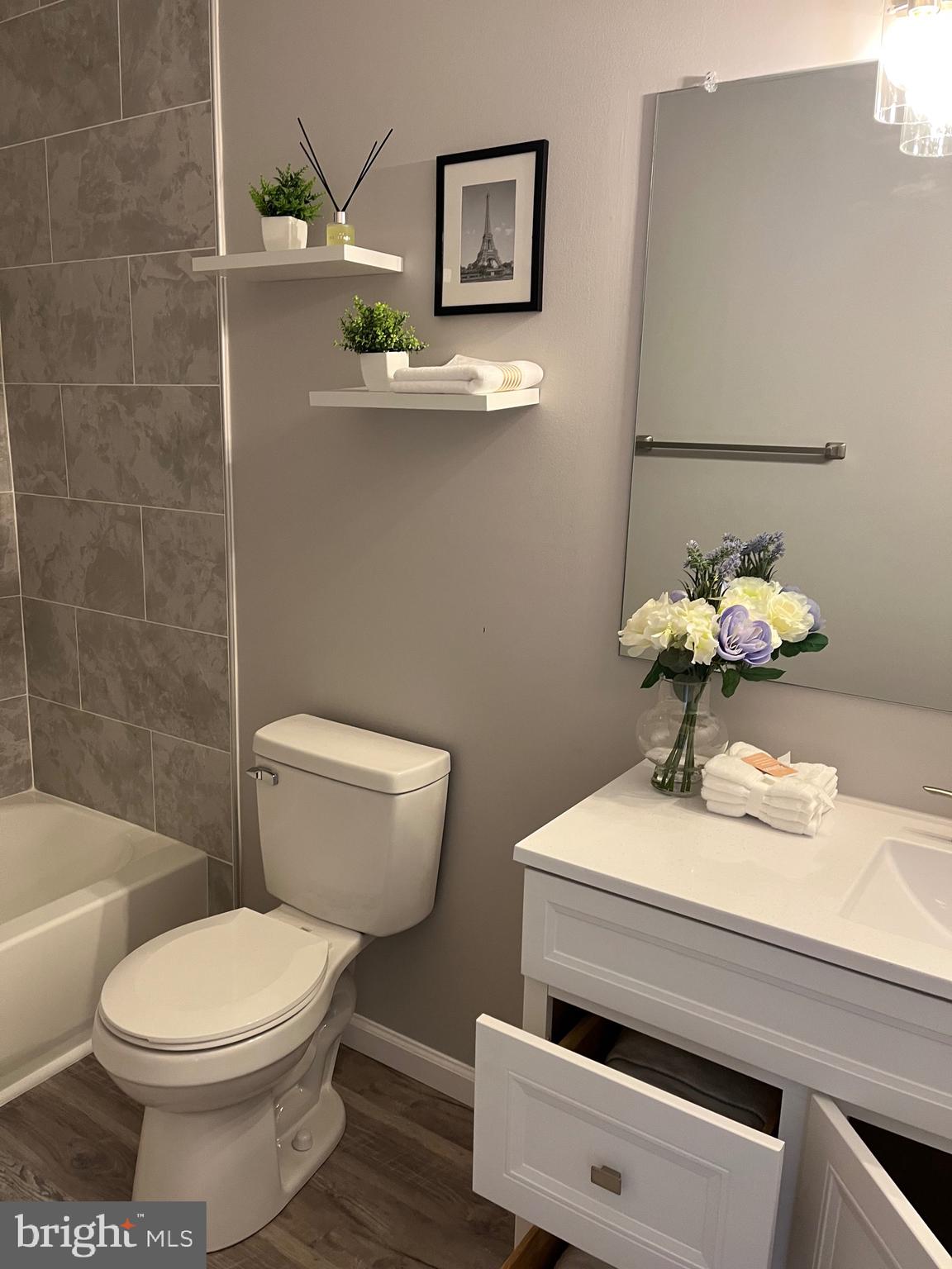 JACKSONS RIDGE CONDOS - Residential