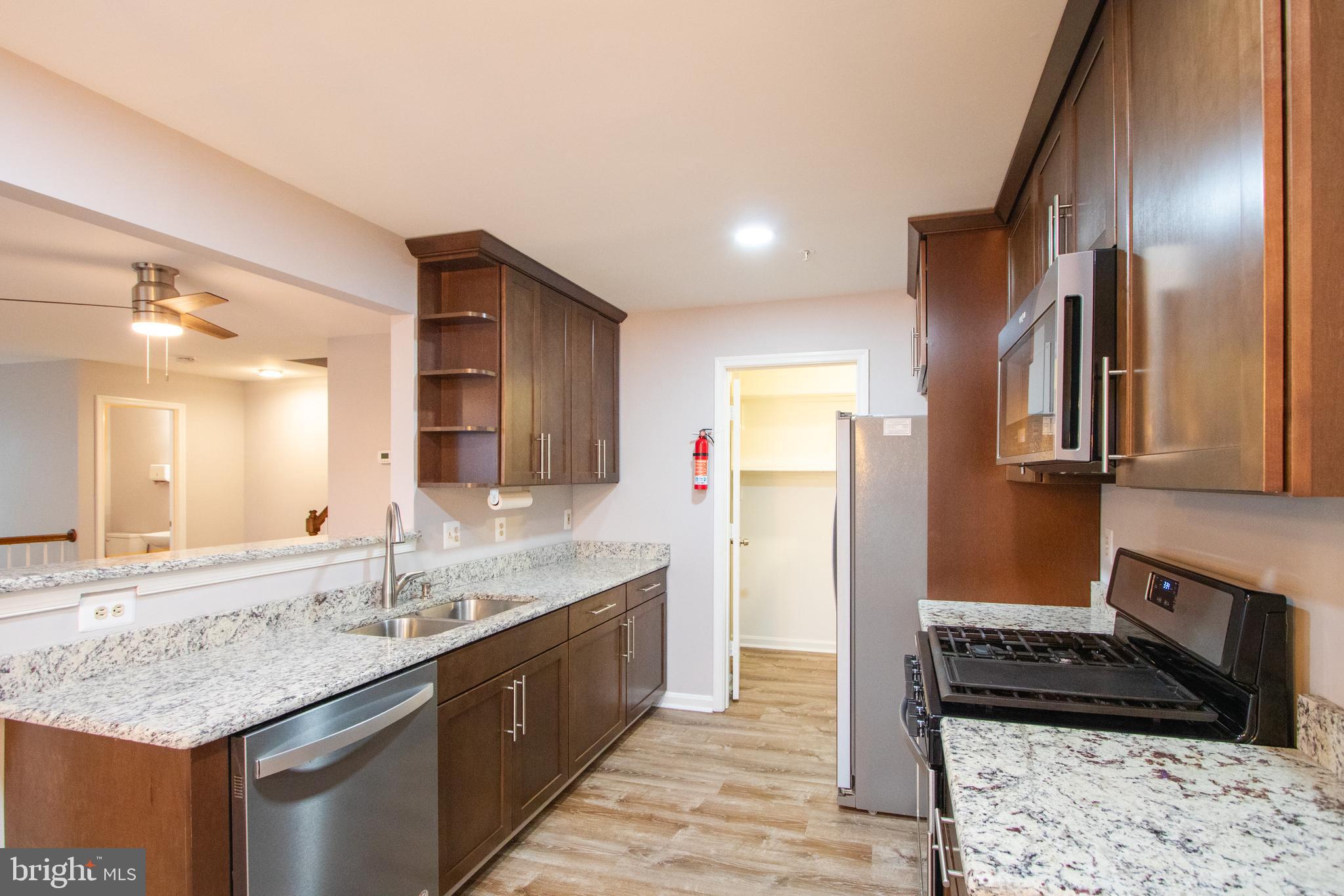 JACKSONS RIDGE CONDOS - Residential