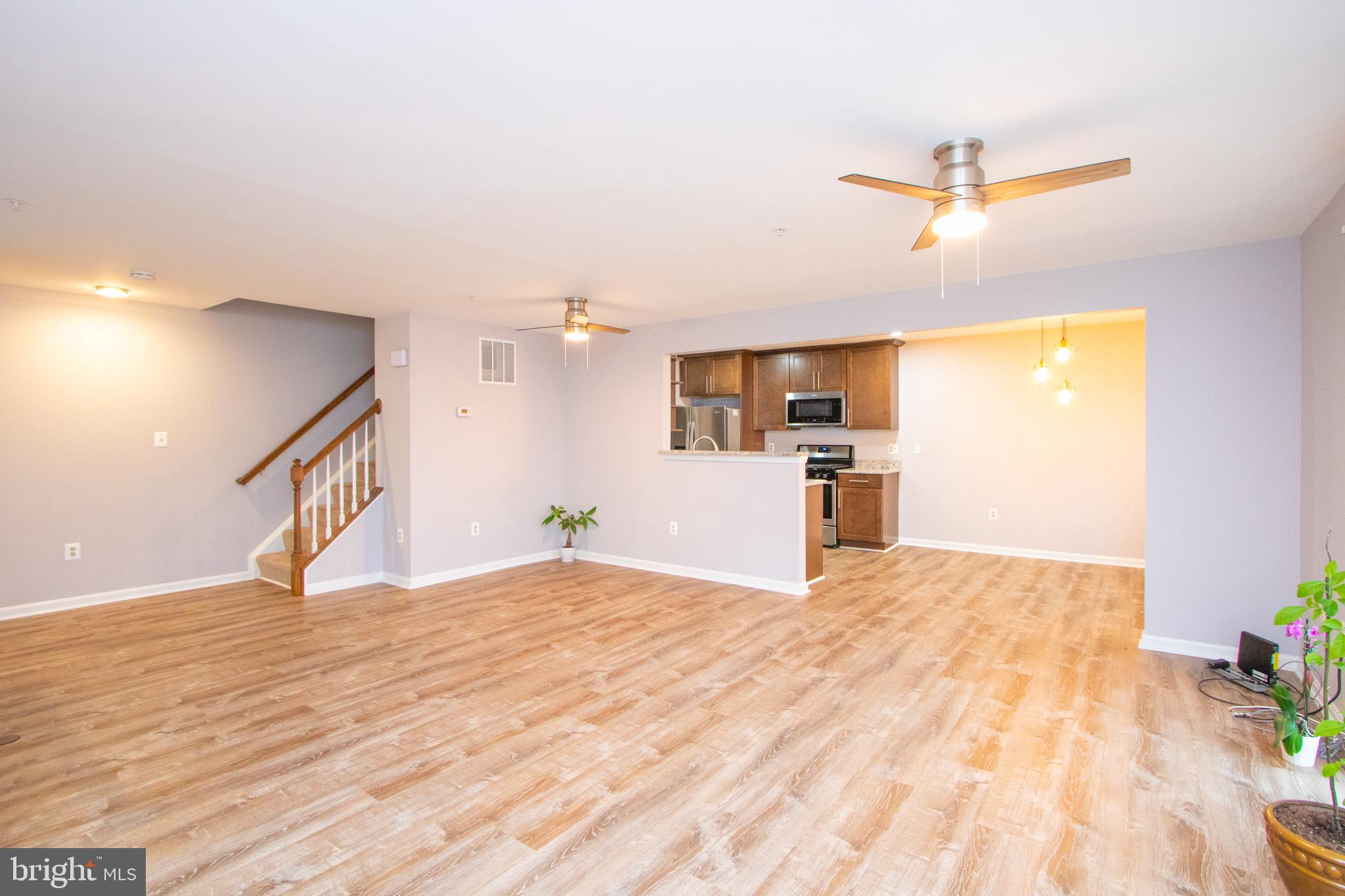 JACKSONS RIDGE CONDOS - Residential