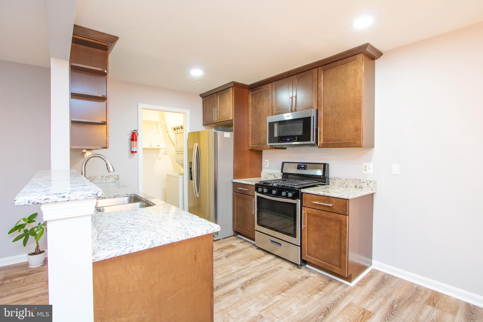 JACKSONS RIDGE CONDOS - Residential