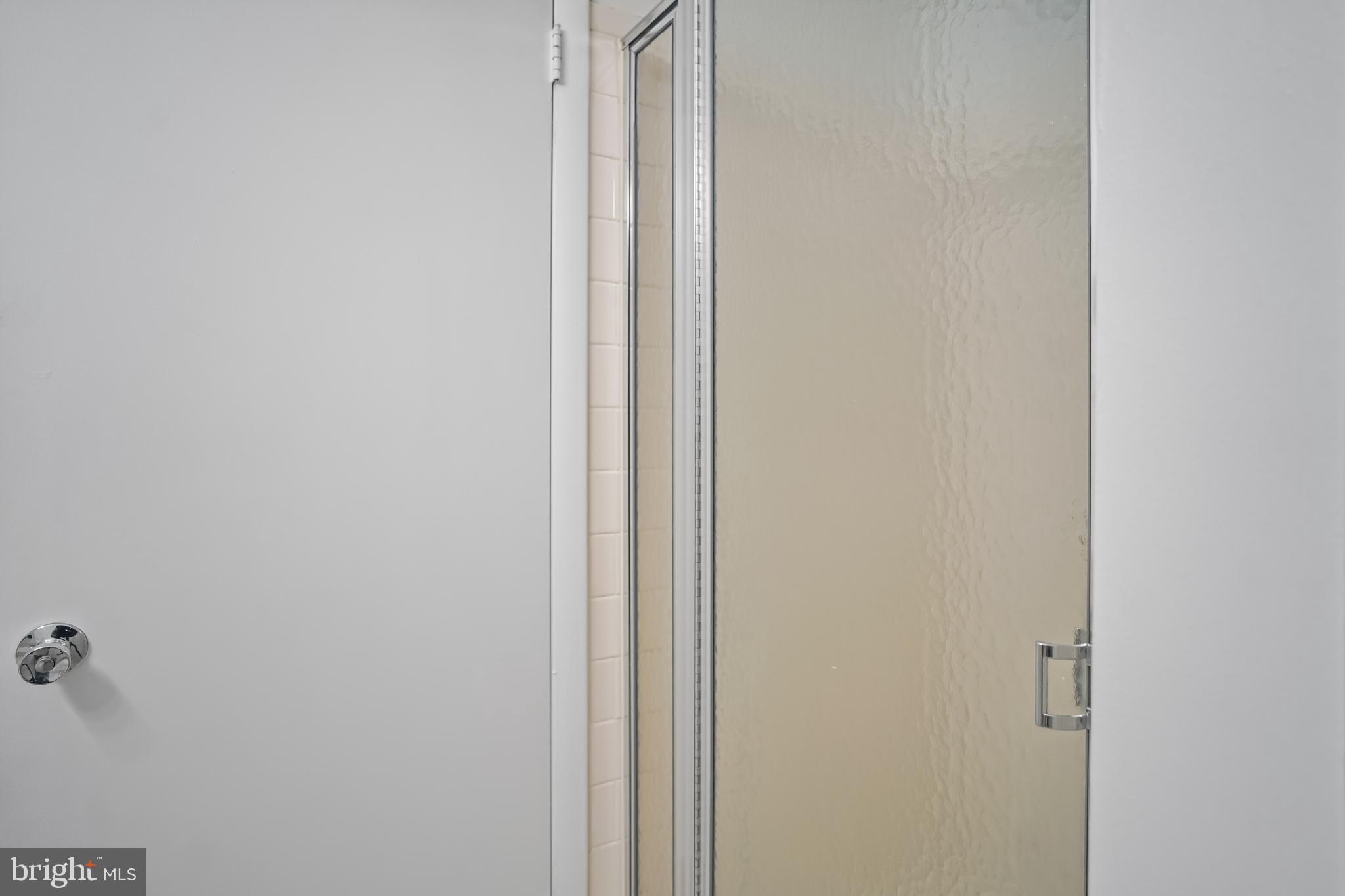 HOLLY HALL - Residential