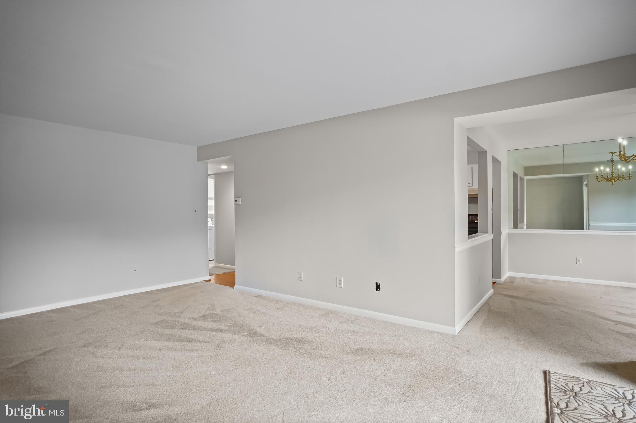 HOLLY HALL - Residential