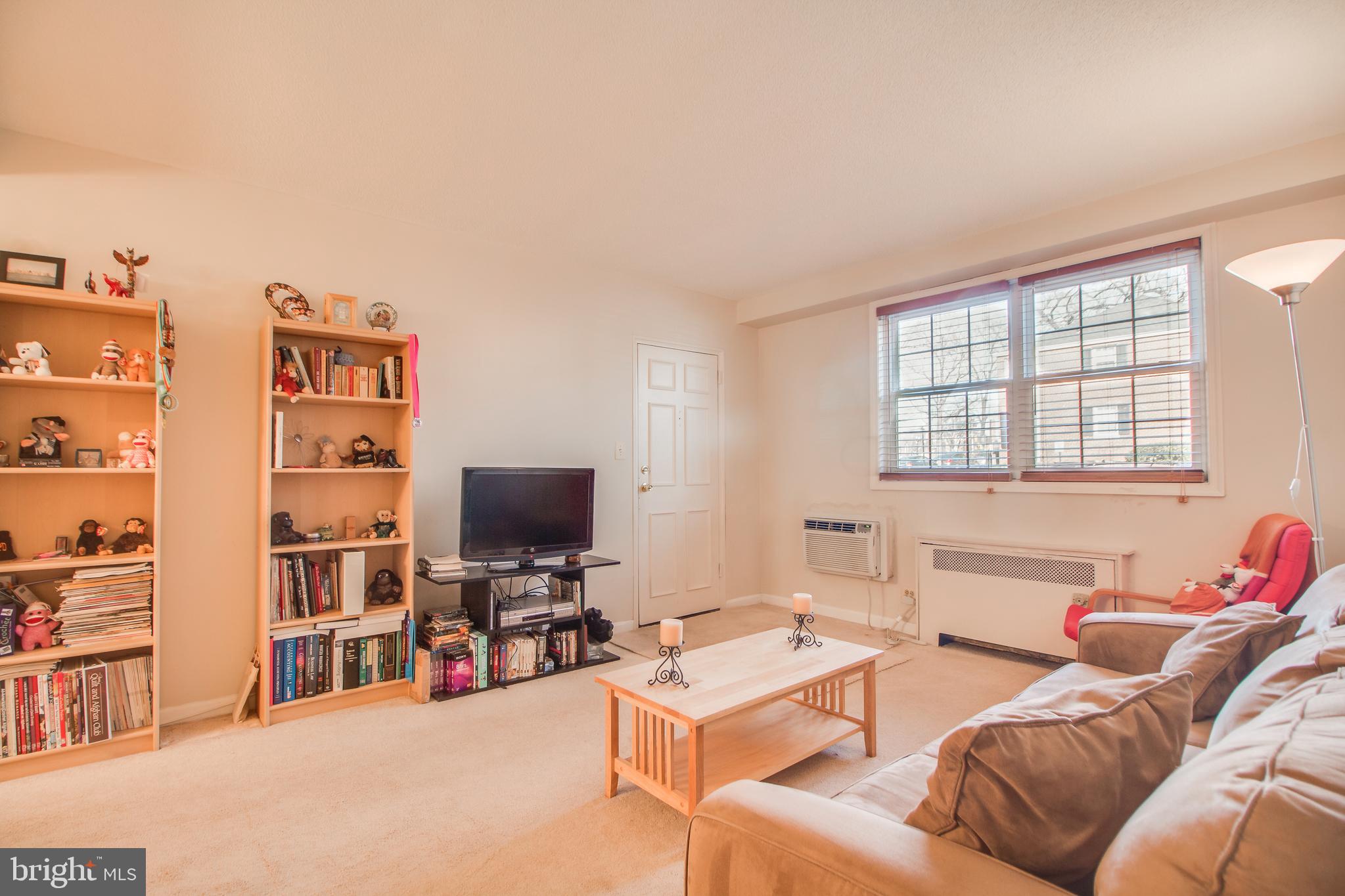 ARLINGTON OAKS - Residential