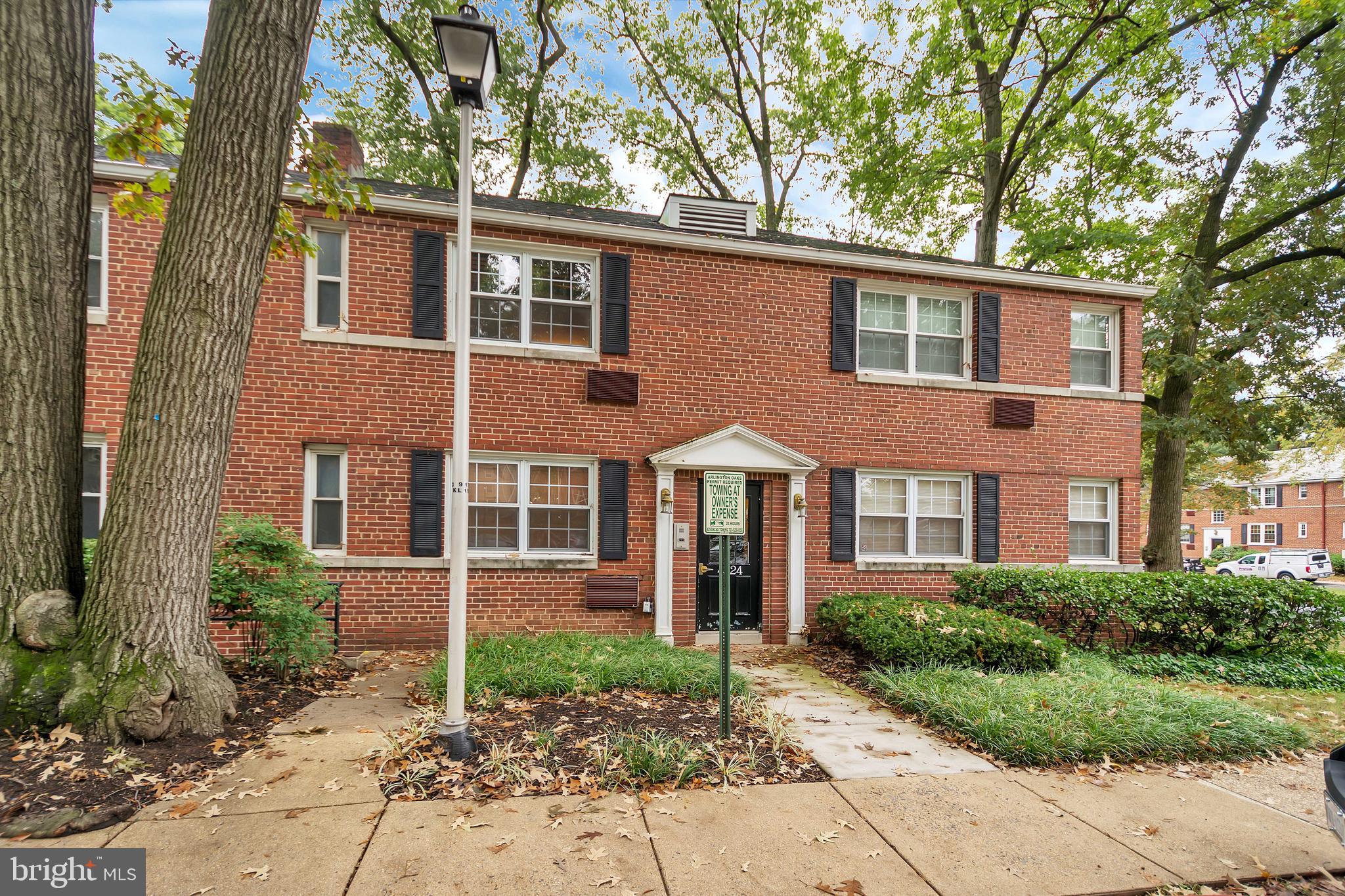 ARLINGTON OAKS - Residential