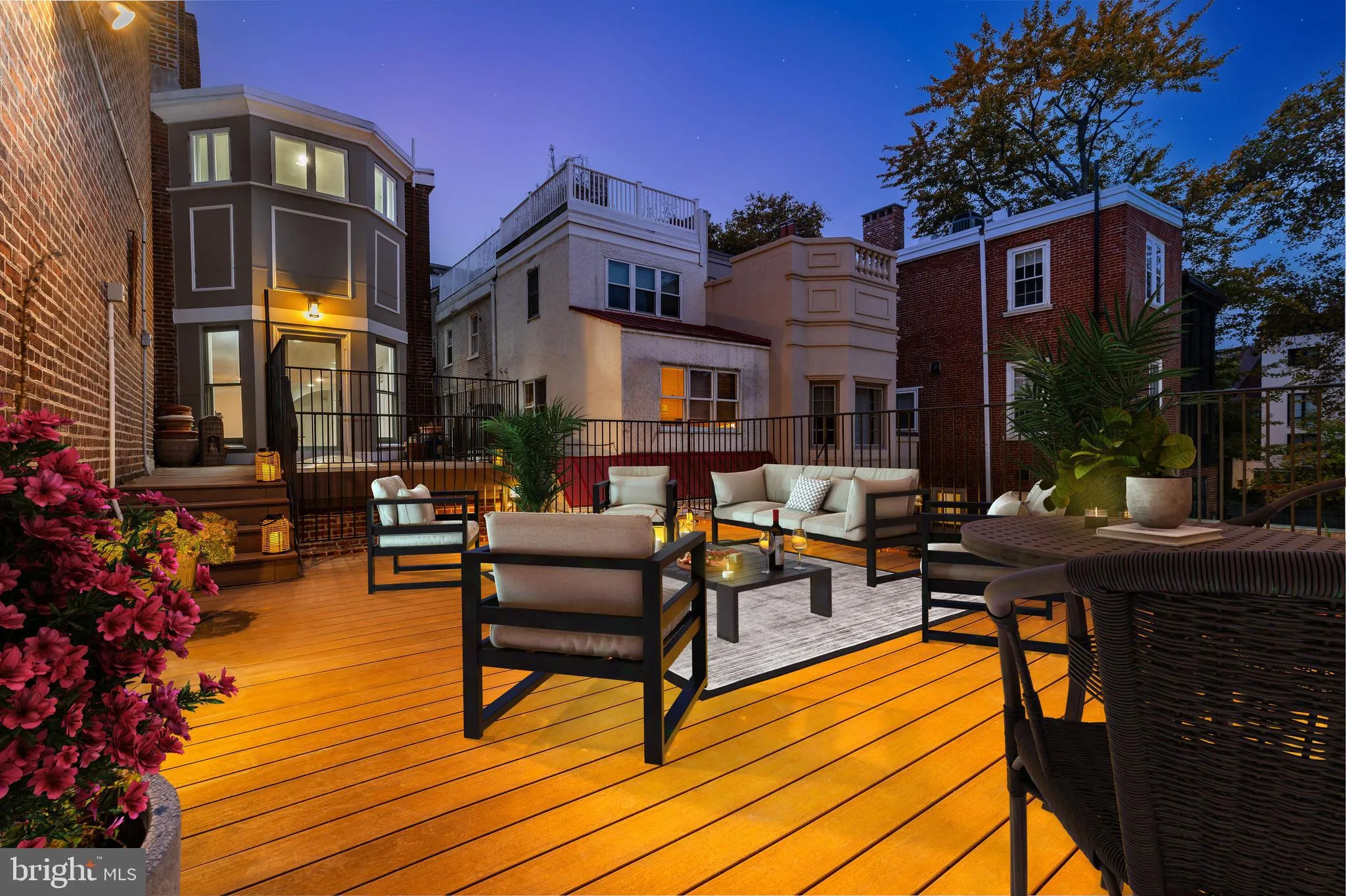 Philadelphia, Pennsylvania 19103, United States, 5 Bedrooms Bedrooms, ,5 BathroomsBathrooms,Residential,Active,237009