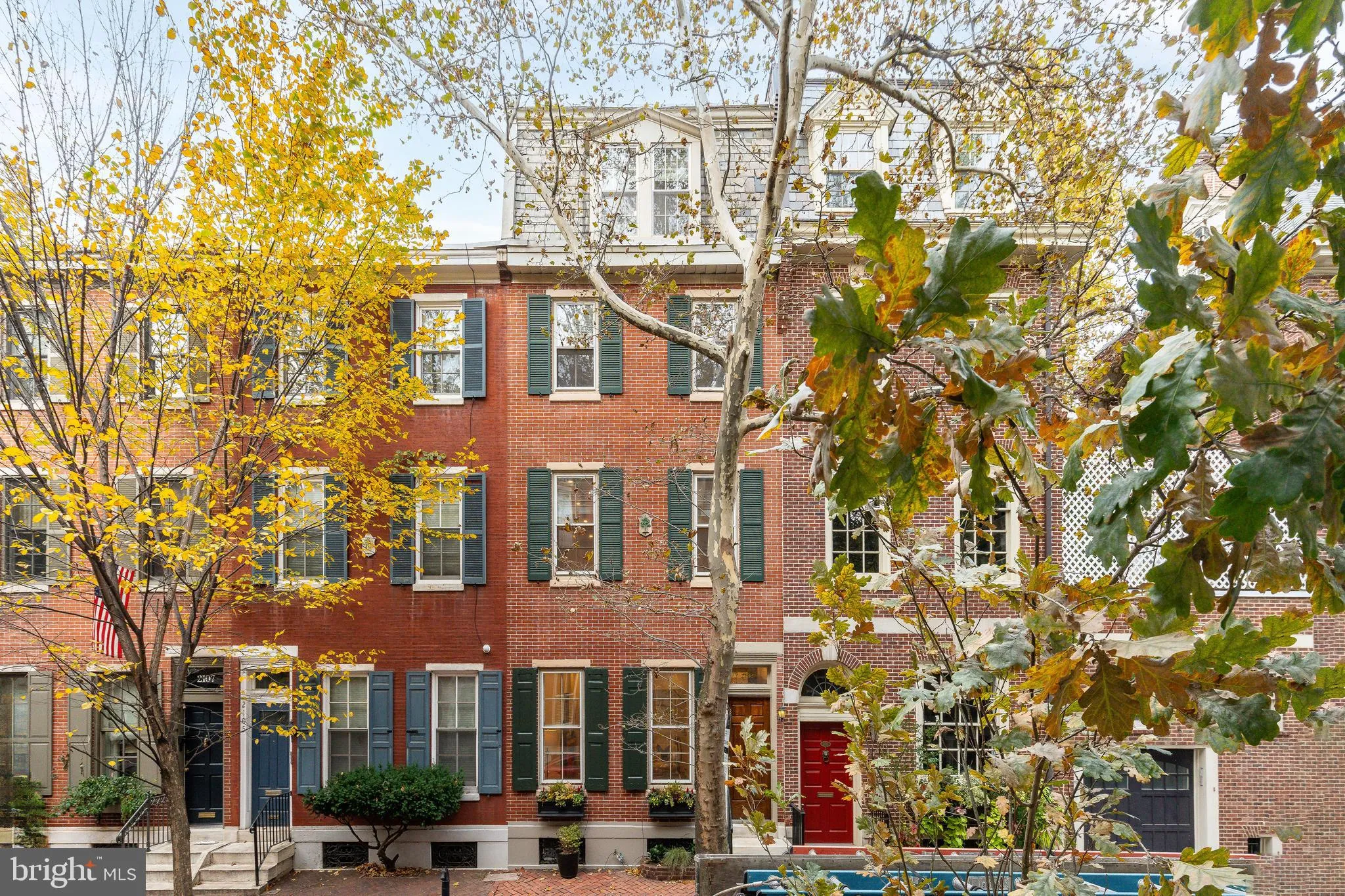 Philadelphia, Pennsylvania 19103, United States, 5 Bedrooms Bedrooms, ,5 BathroomsBathrooms,Residential,Active,237009