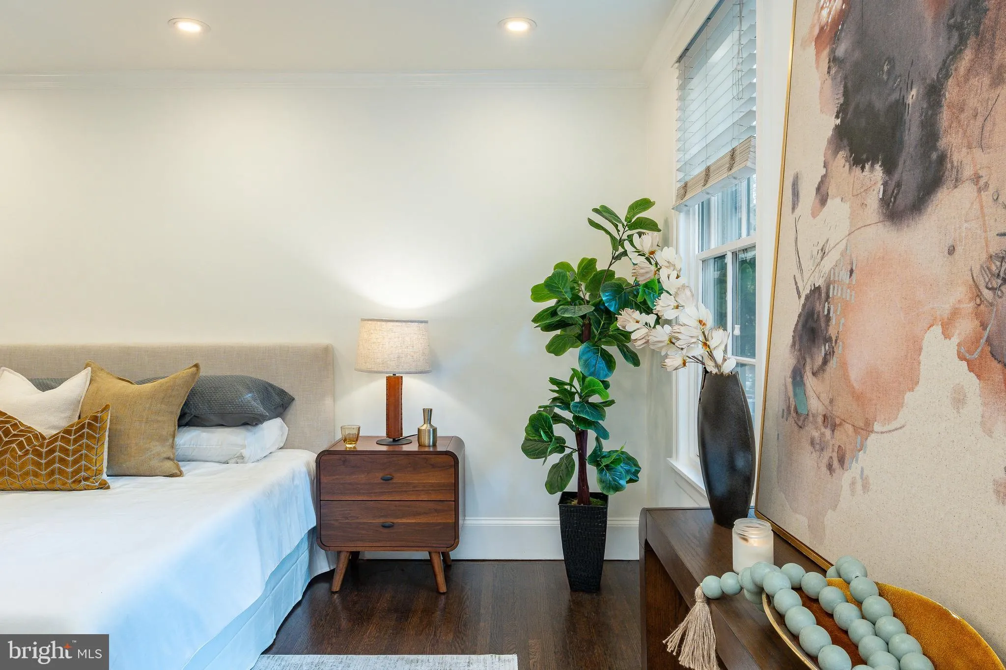 Philadelphia, Pennsylvania 19103, United States, 5 Bedrooms Bedrooms, ,5 BathroomsBathrooms,Residential,Active,237009