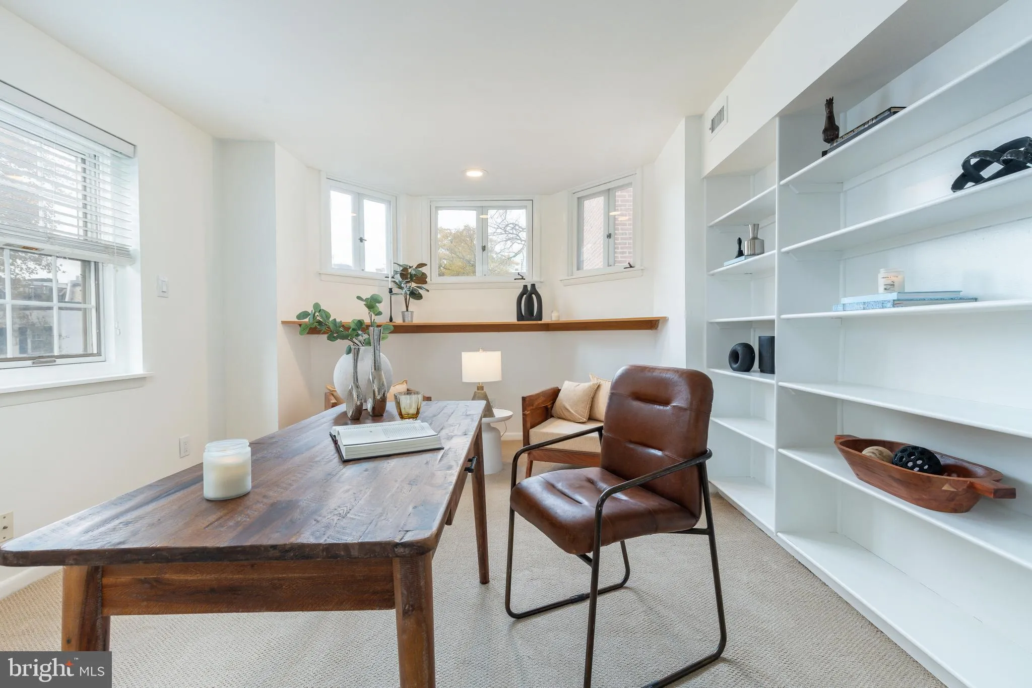 Philadelphia, Pennsylvania 19103, United States, 5 Bedrooms Bedrooms, ,5 BathroomsBathrooms,Residential,Active,237009