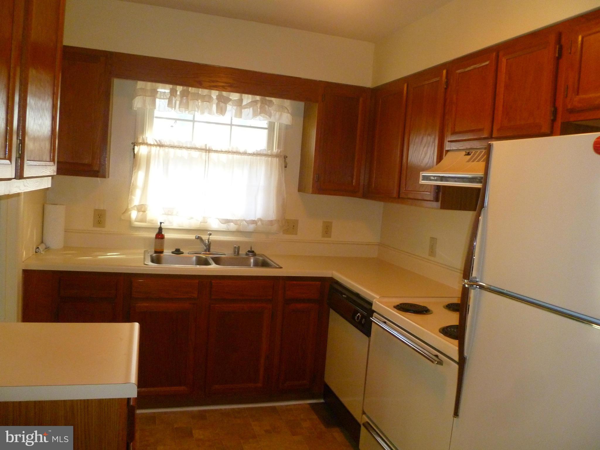 SHERATON HILLS EAST - Residential