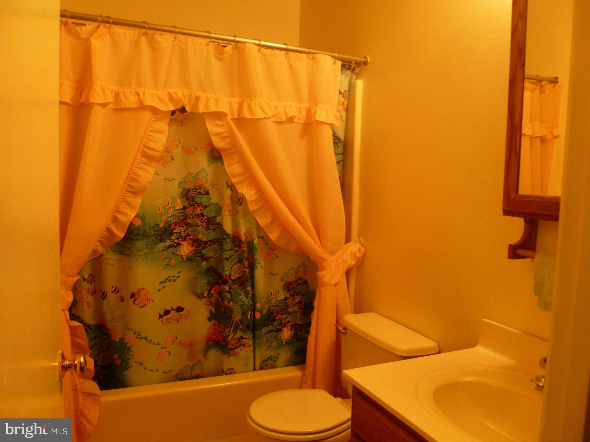 SHERATON HILLS EAST - Residential