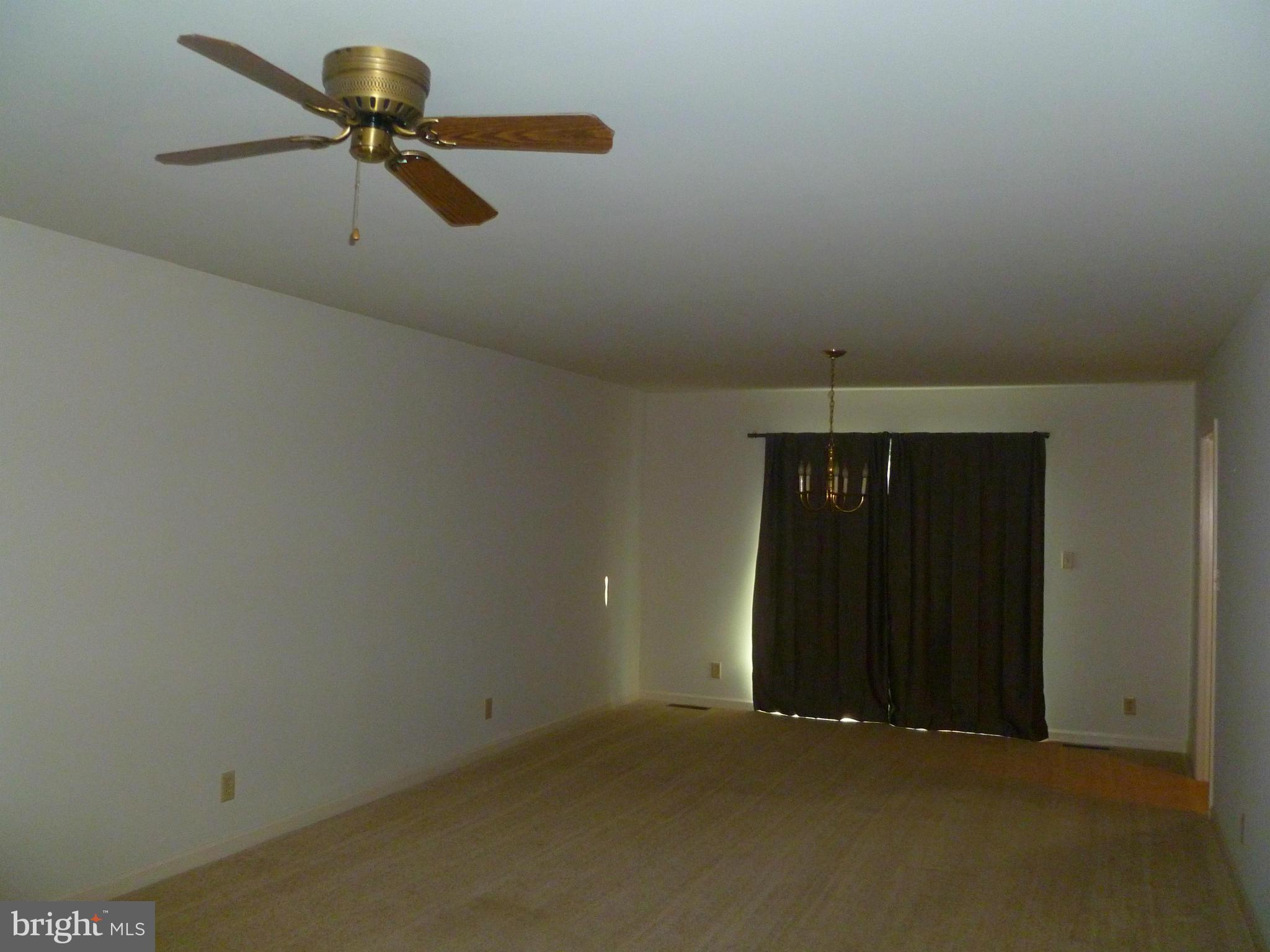 SHERATON HILLS EAST - Residential