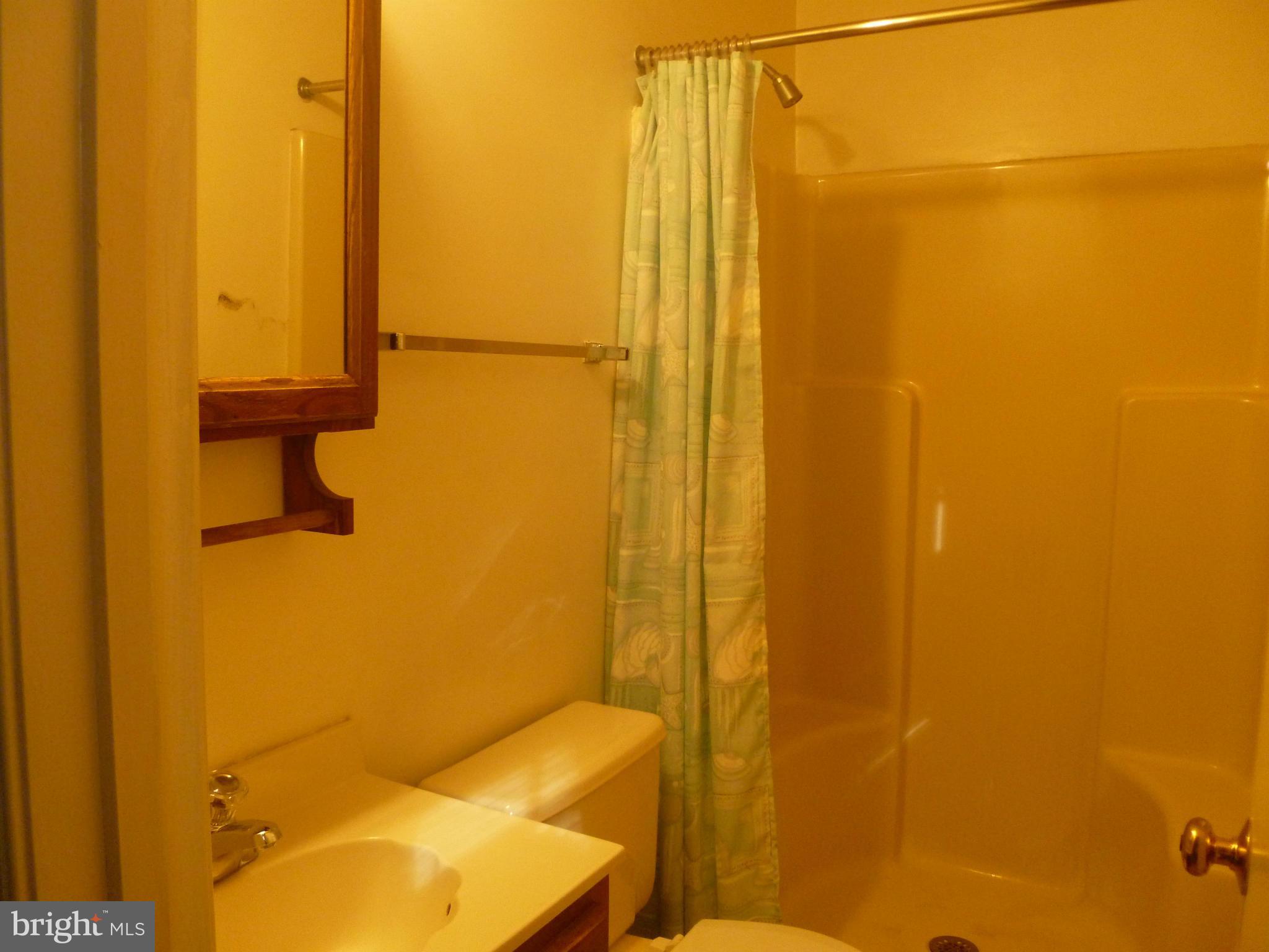 SHERATON HILLS EAST - Residential