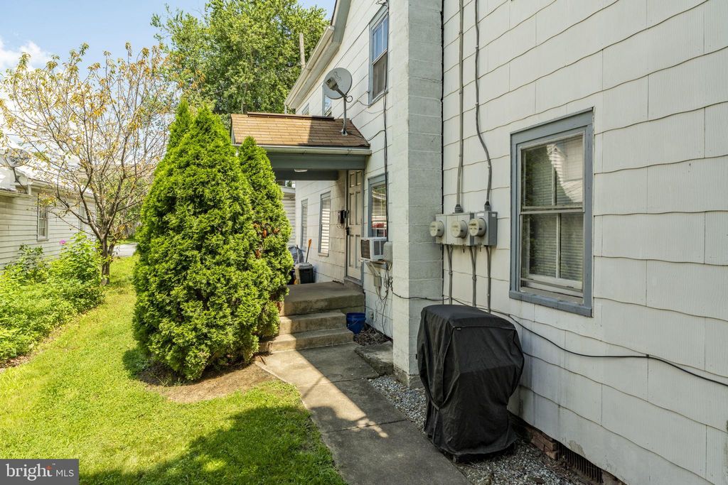 Photo of 105 - 105a W Main Street, LEOLA, PA 17540 (MLS # PALA2073472)