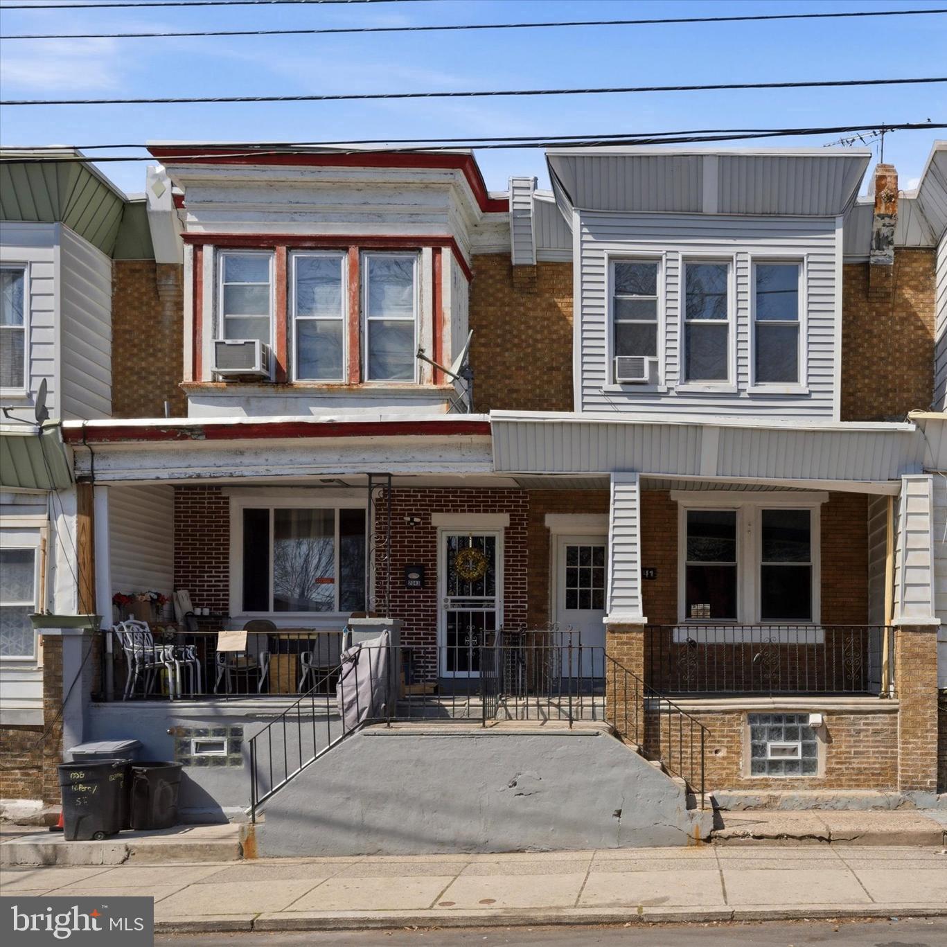 EAST OAK LANE - Residential