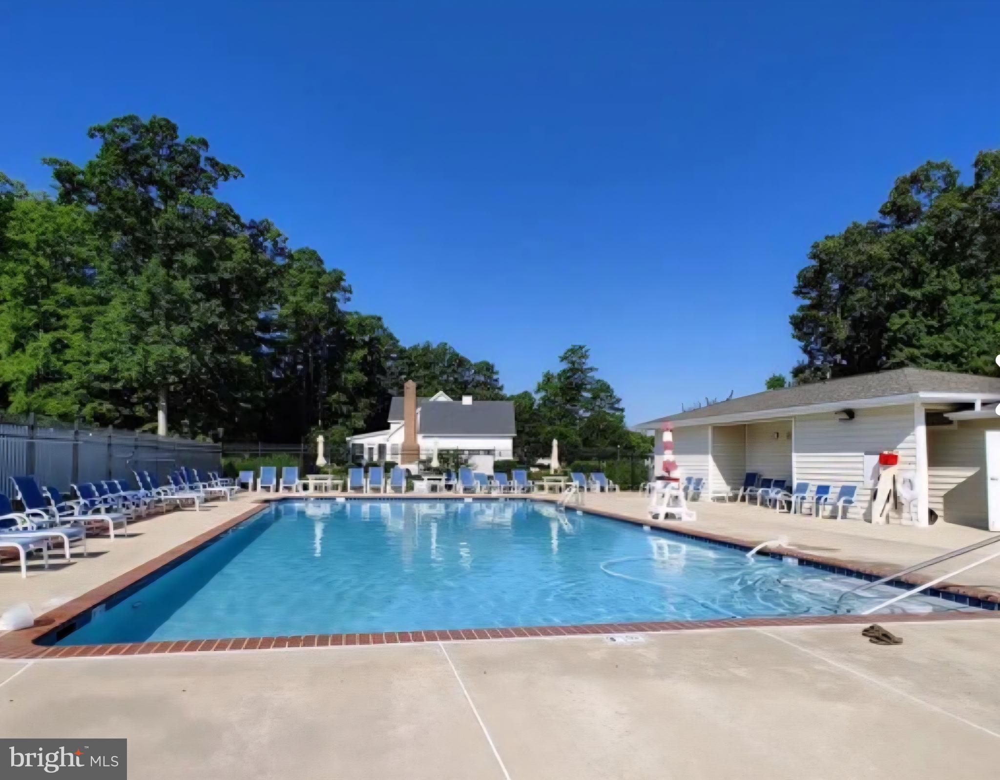 EASTON CLUB - Residential