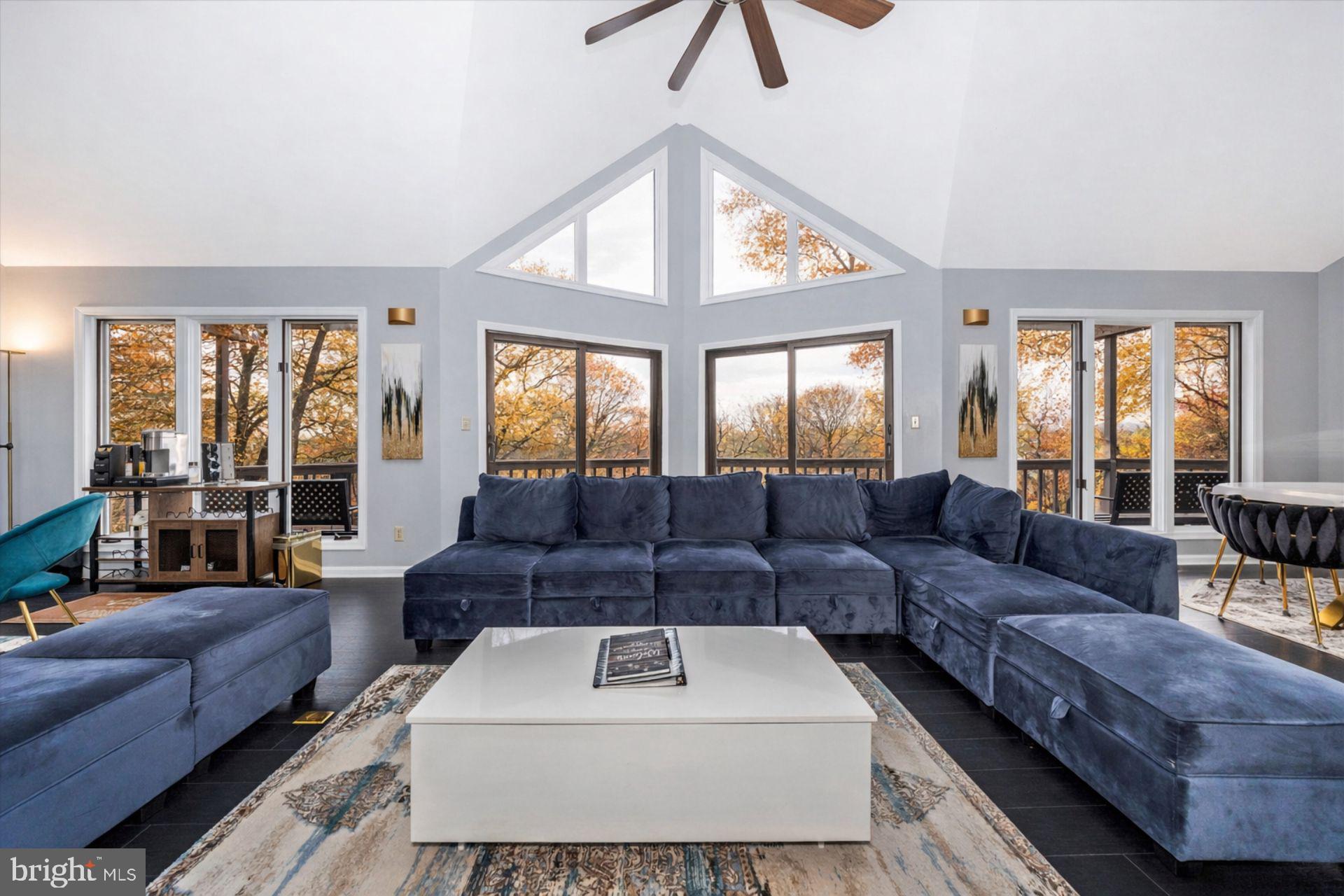 COOLFONT MOUNTAINSIDE - Residential