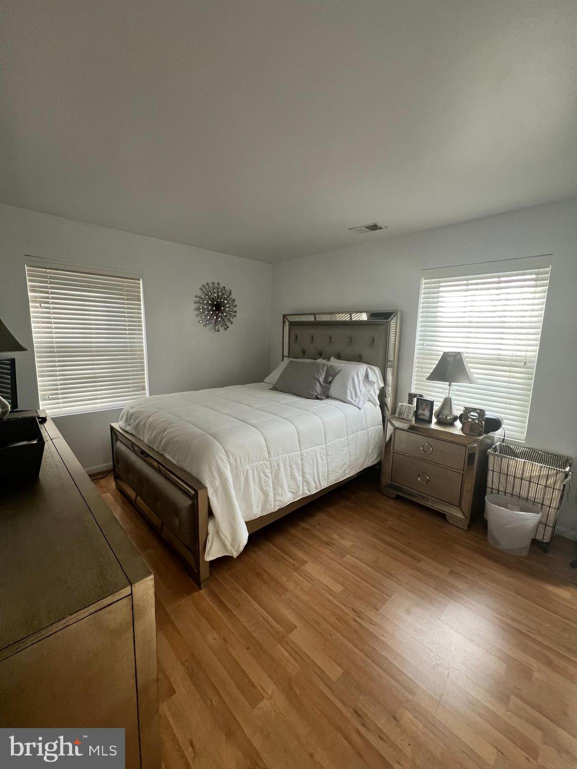 SOUTH LAWN - Residential