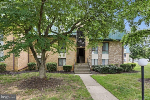 Condo For Sale - 1014 Brinker Drive #302<br/> HAGERSTOWN, MD 21740