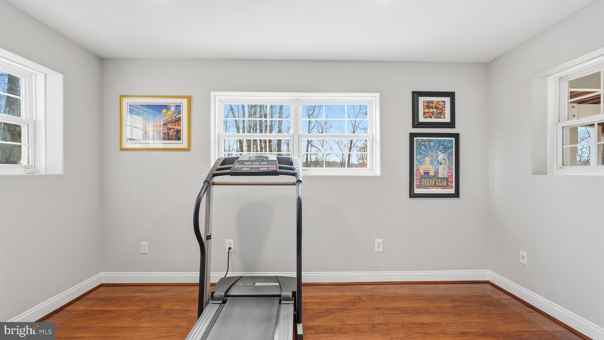 POPLAR HILLS - Residential