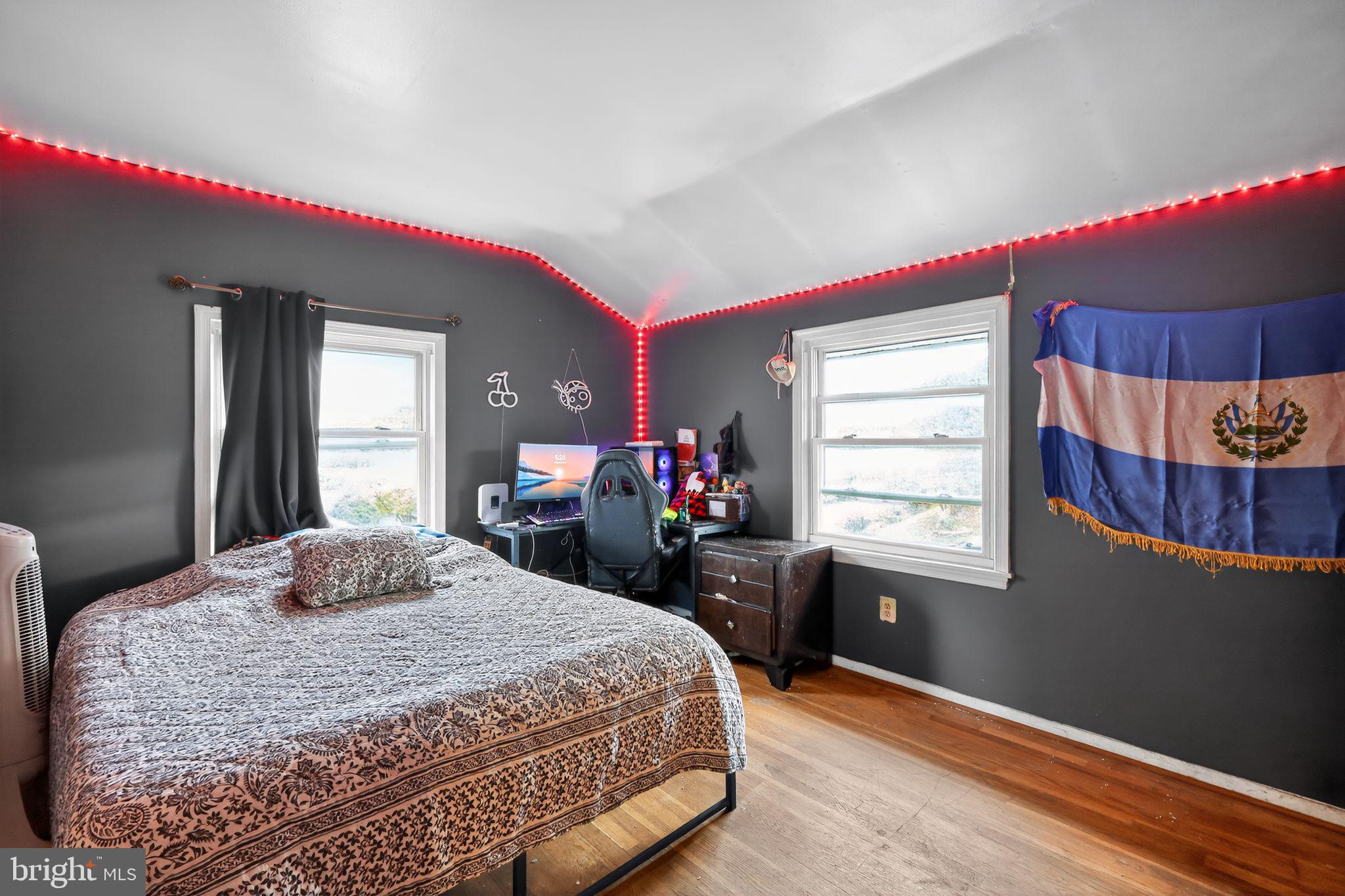 CALVERTON - Residential