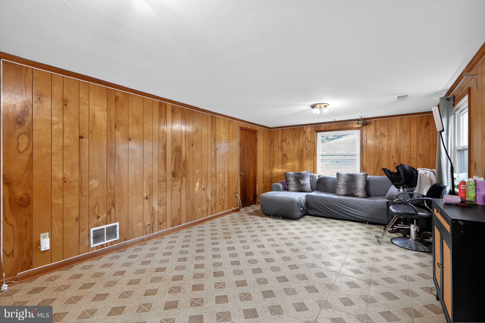 CALVERTON - Residential