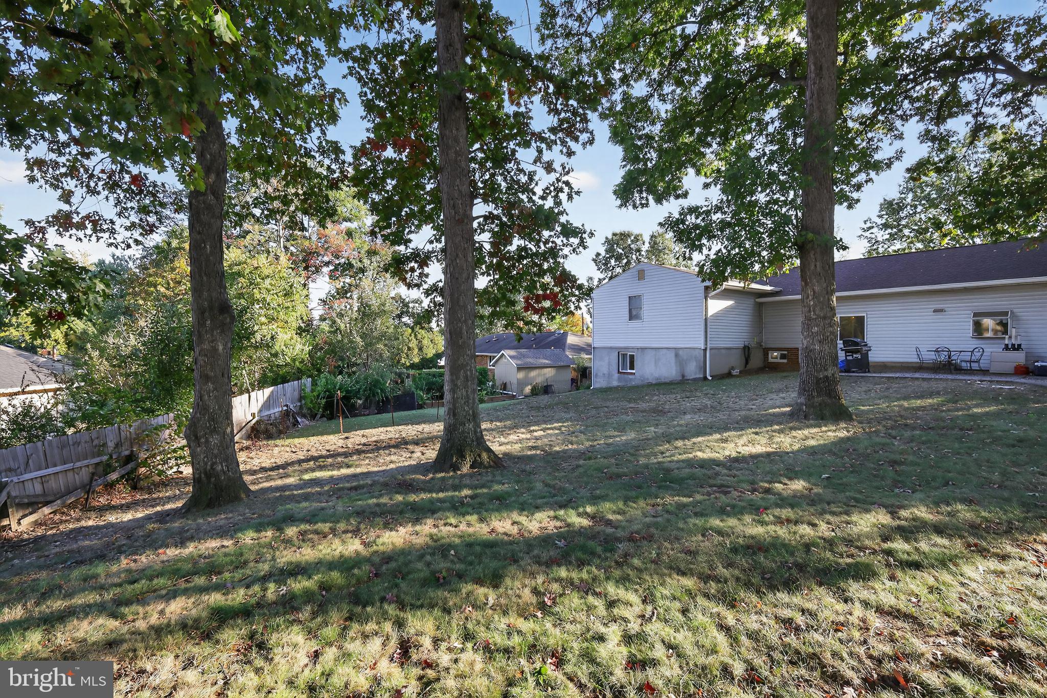 CALVERTON - Residential