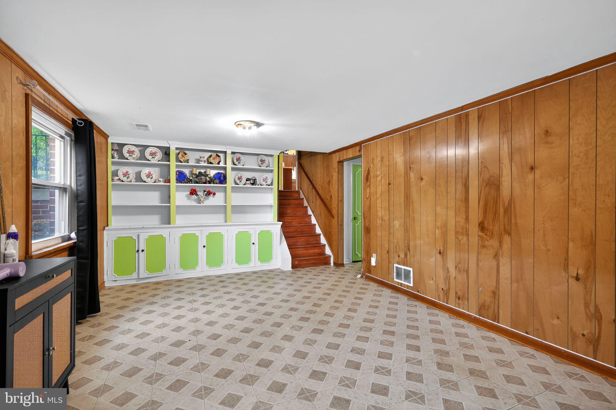 CALVERTON - Residential