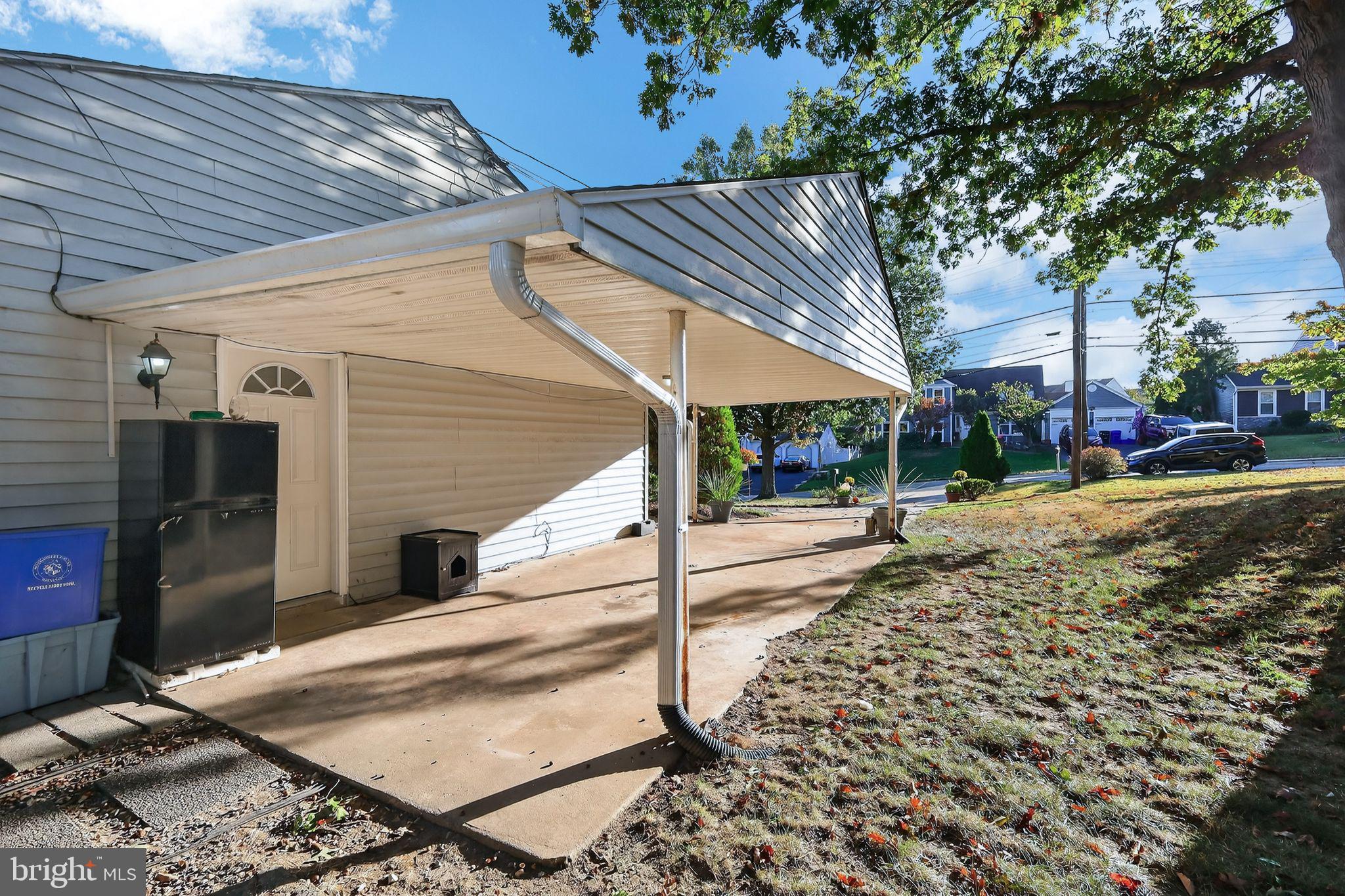 2924 GRACEFIELD ROAD