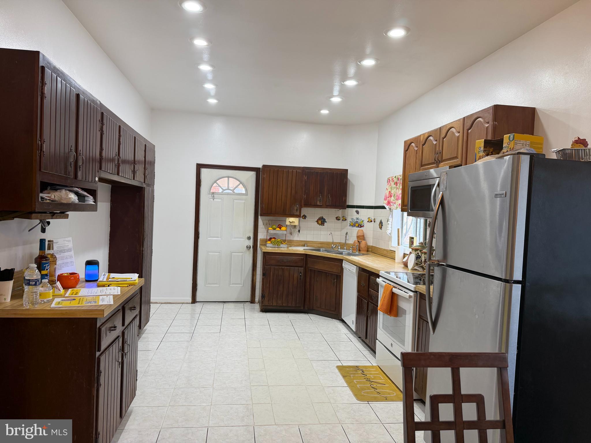 CALVERTON - Residential