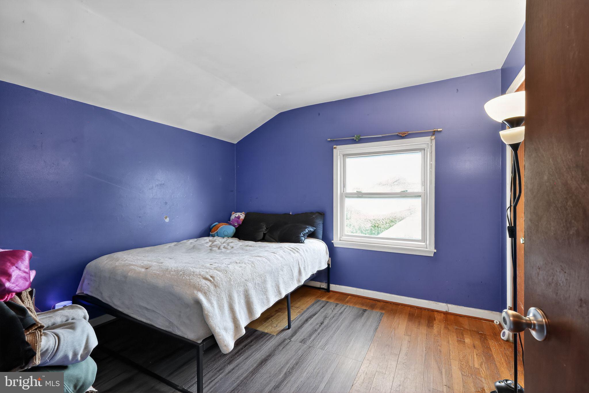 CALVERTON - Residential